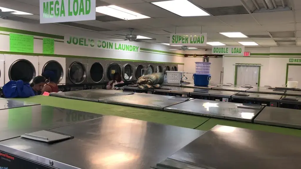 Joel's Coin Laundry thumbnail 15