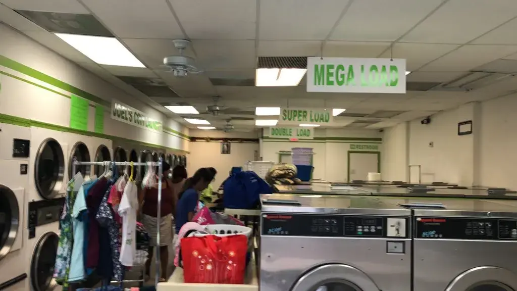 Joel's Coin Laundry thumbnail 18