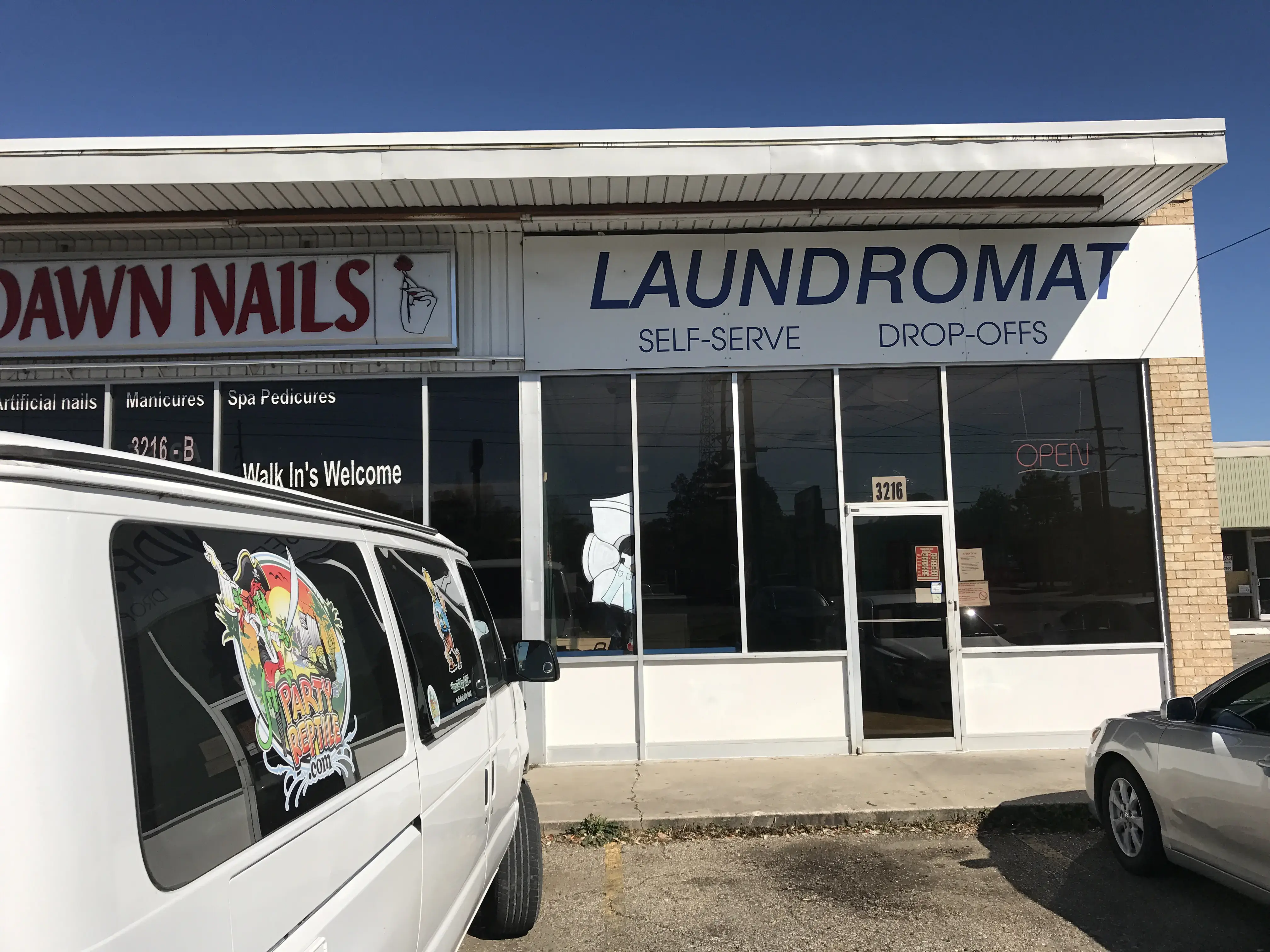 Johnston St Coin Laundry - Image 4