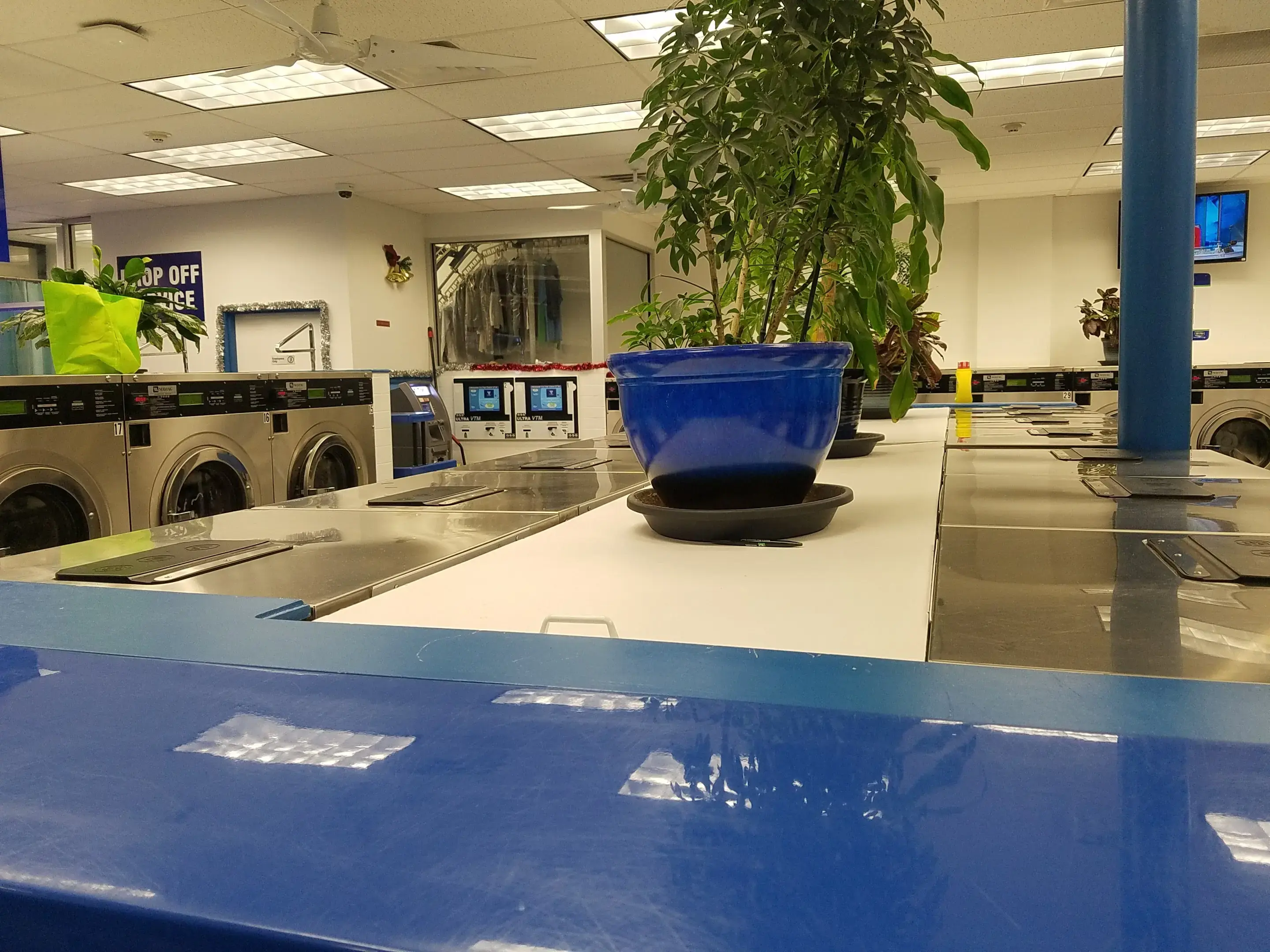 JOMAR Maytag Laundromat - Image 16