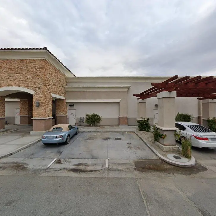 Jonathan's Cleaners Rancho Mirage thumbnail 4