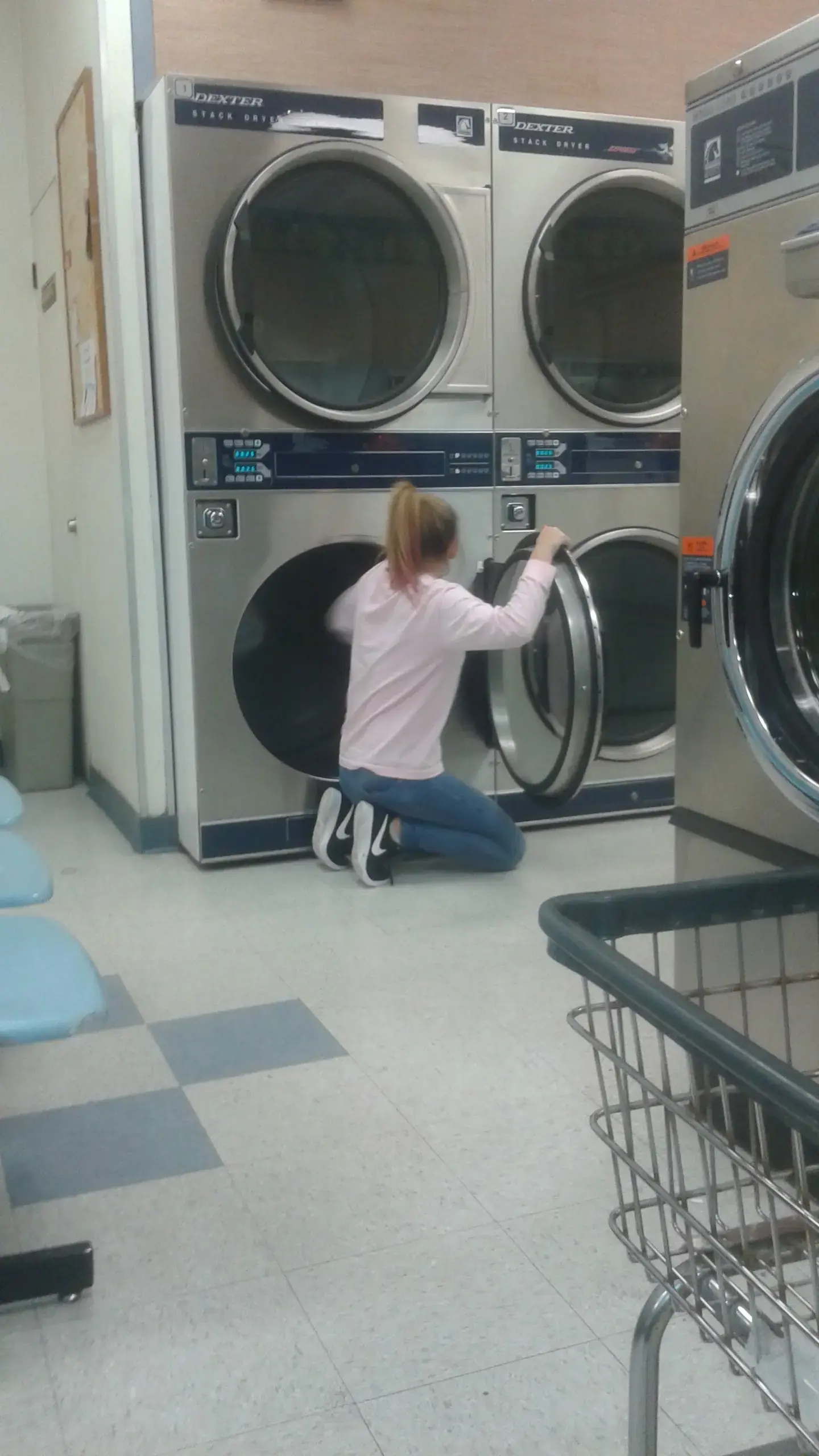 Jones Coin Laundry - Image 6