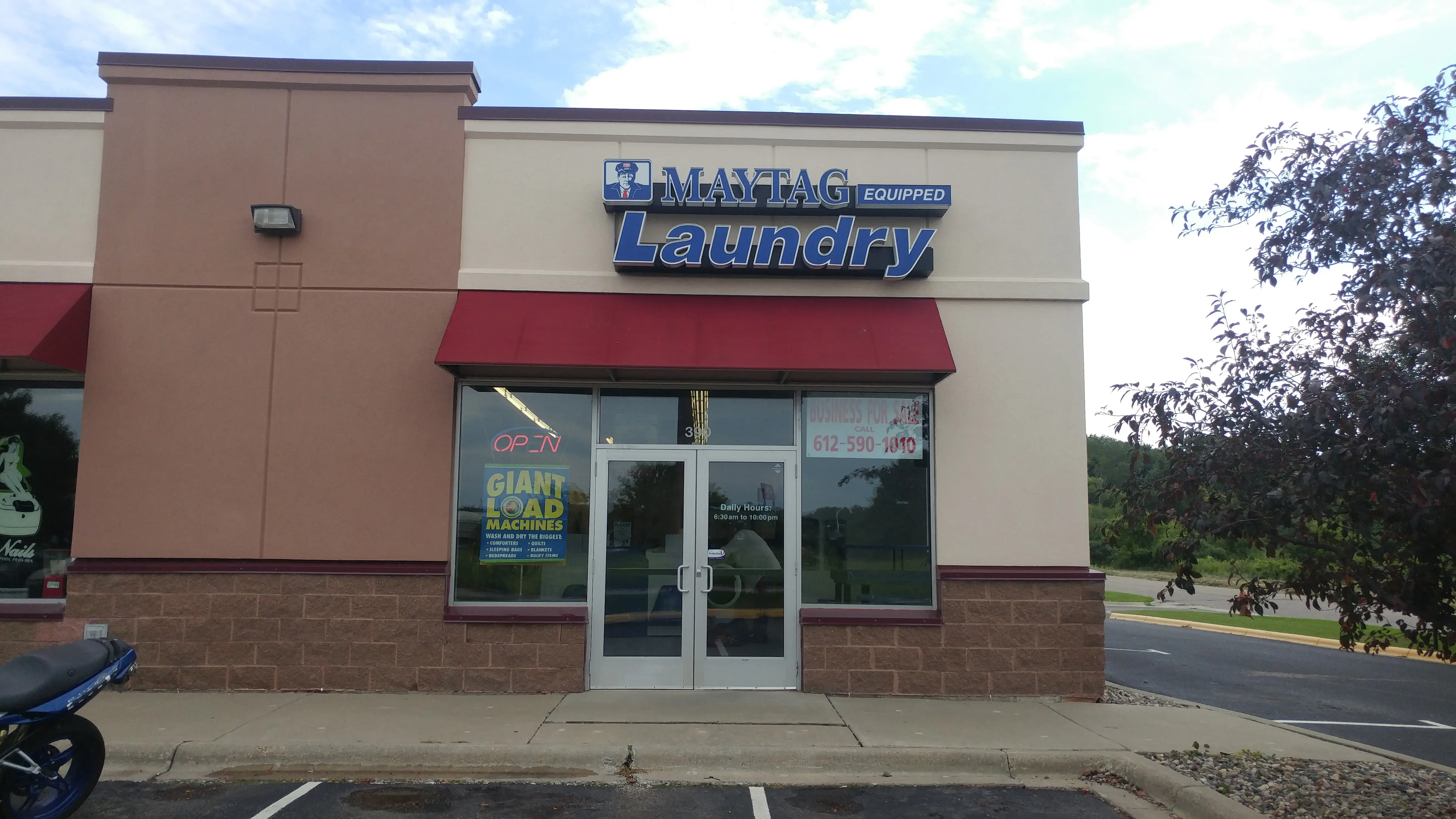 Jordan's Maytag Coin Laundry - Image 4