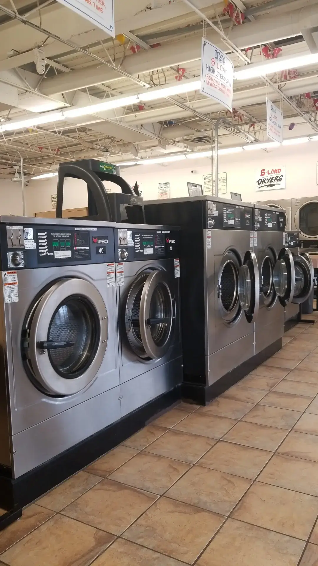 Josie's Coin Laundry - Image 1