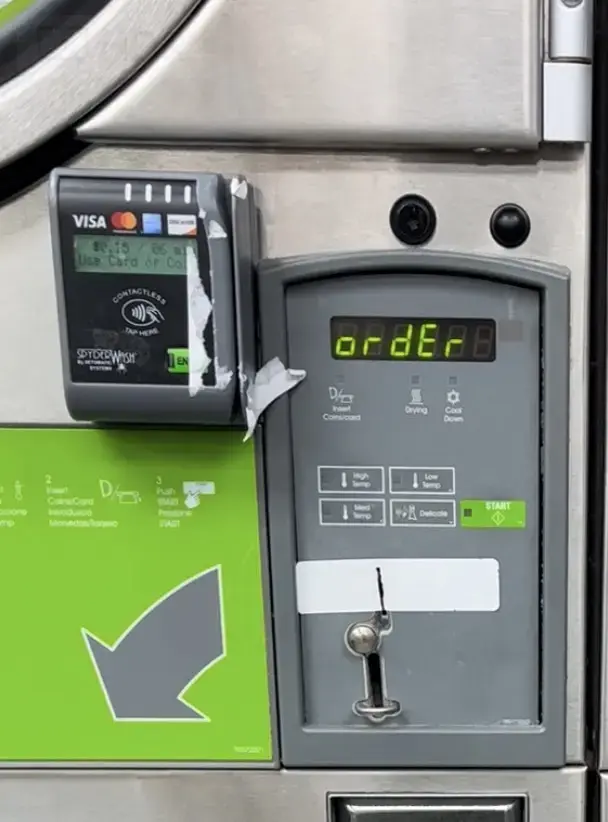 Journal Square Laundry - Image 9