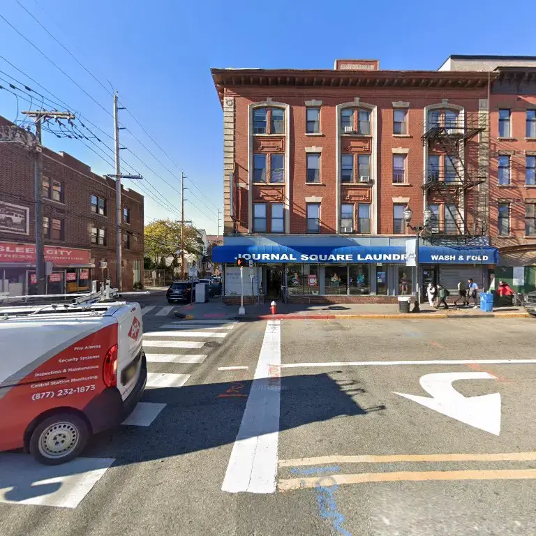 Journal Square Laundry - Image 13