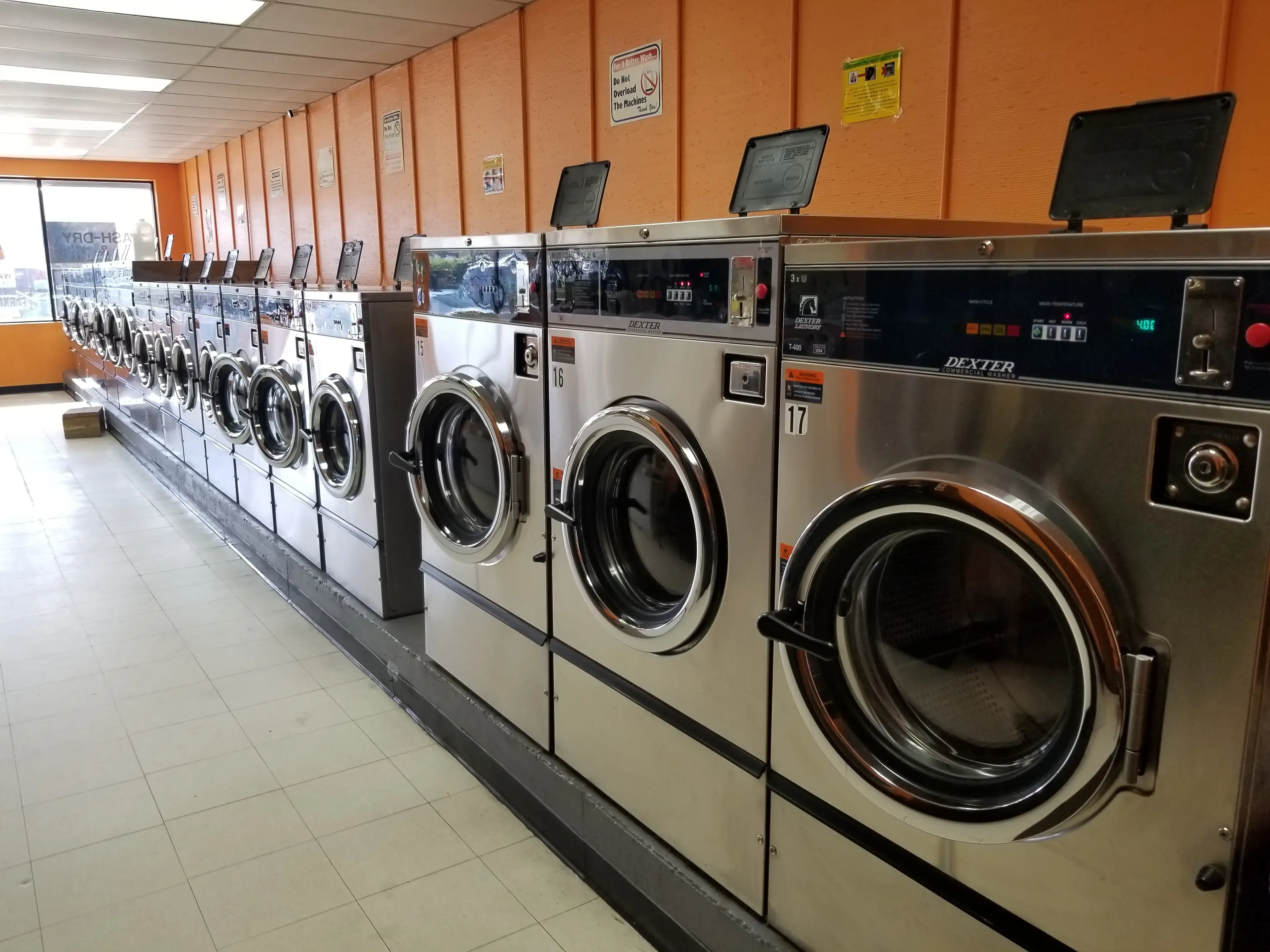 JOY Laundromat thumbnail 20