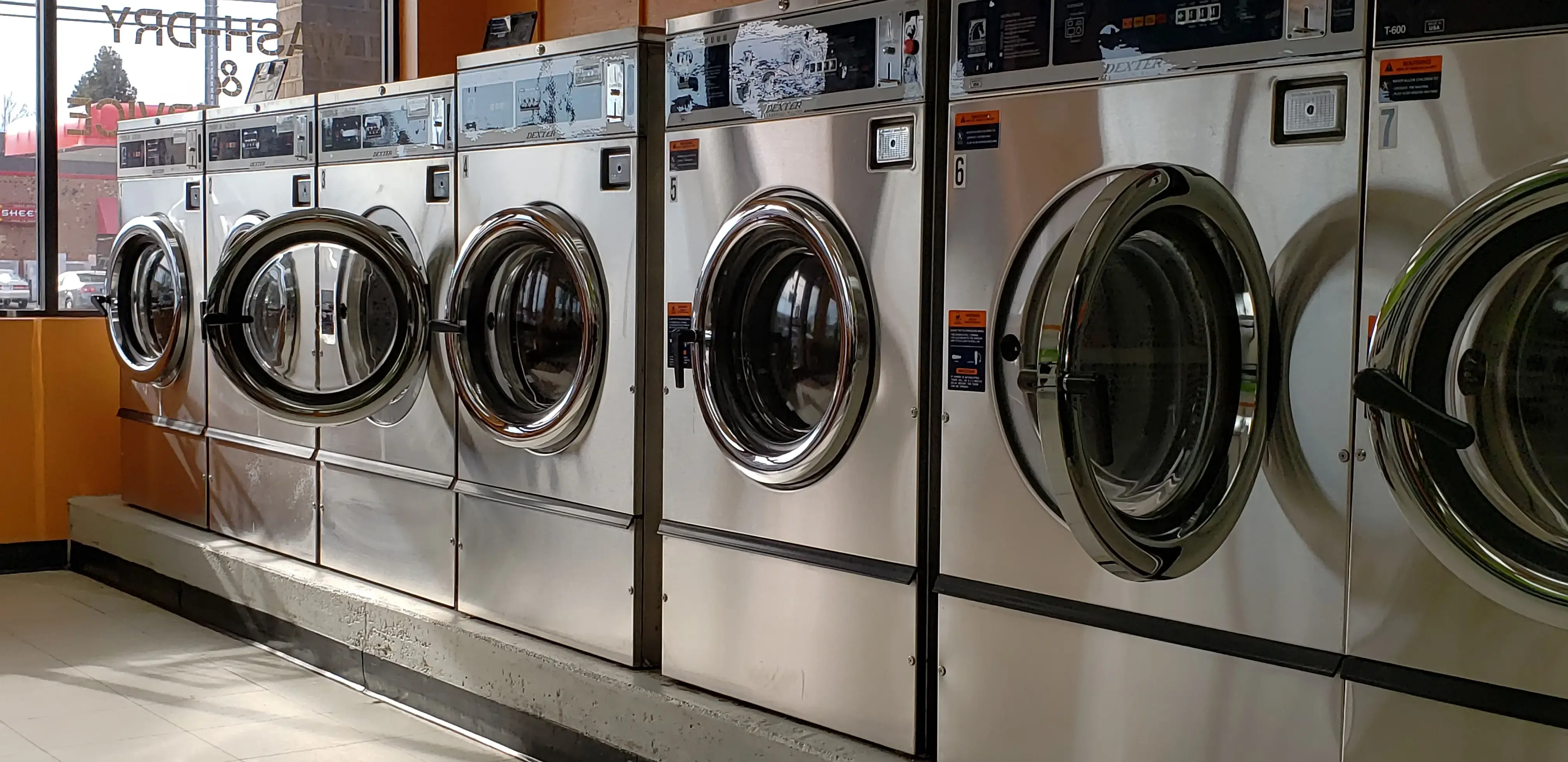 JOY Laundromat - Image 19
