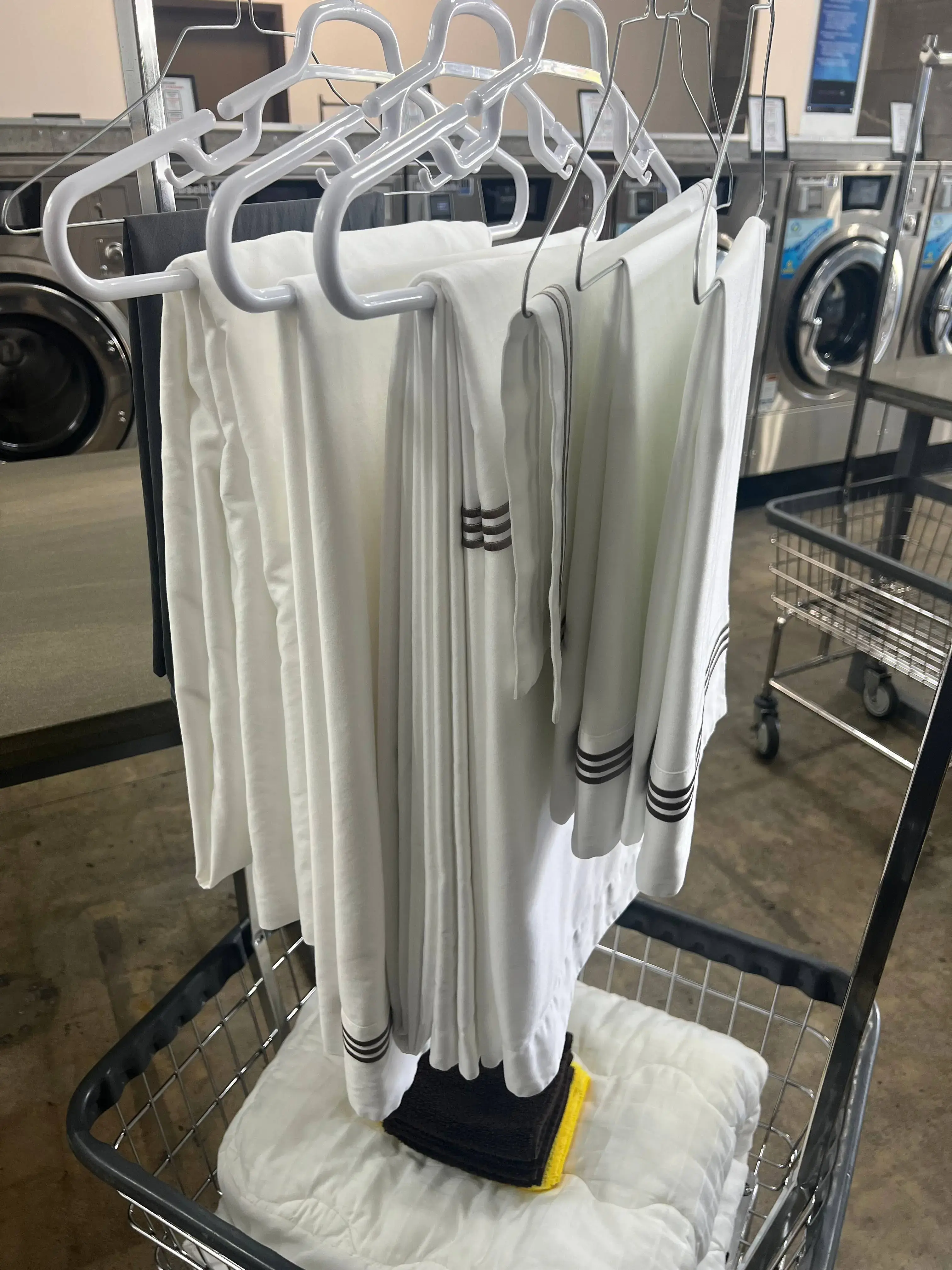 Joy Laundry - Carmichael | Self Serve, Wash & Fold, Dry Cleaning, & Pickup/Delivery Services - Image 13