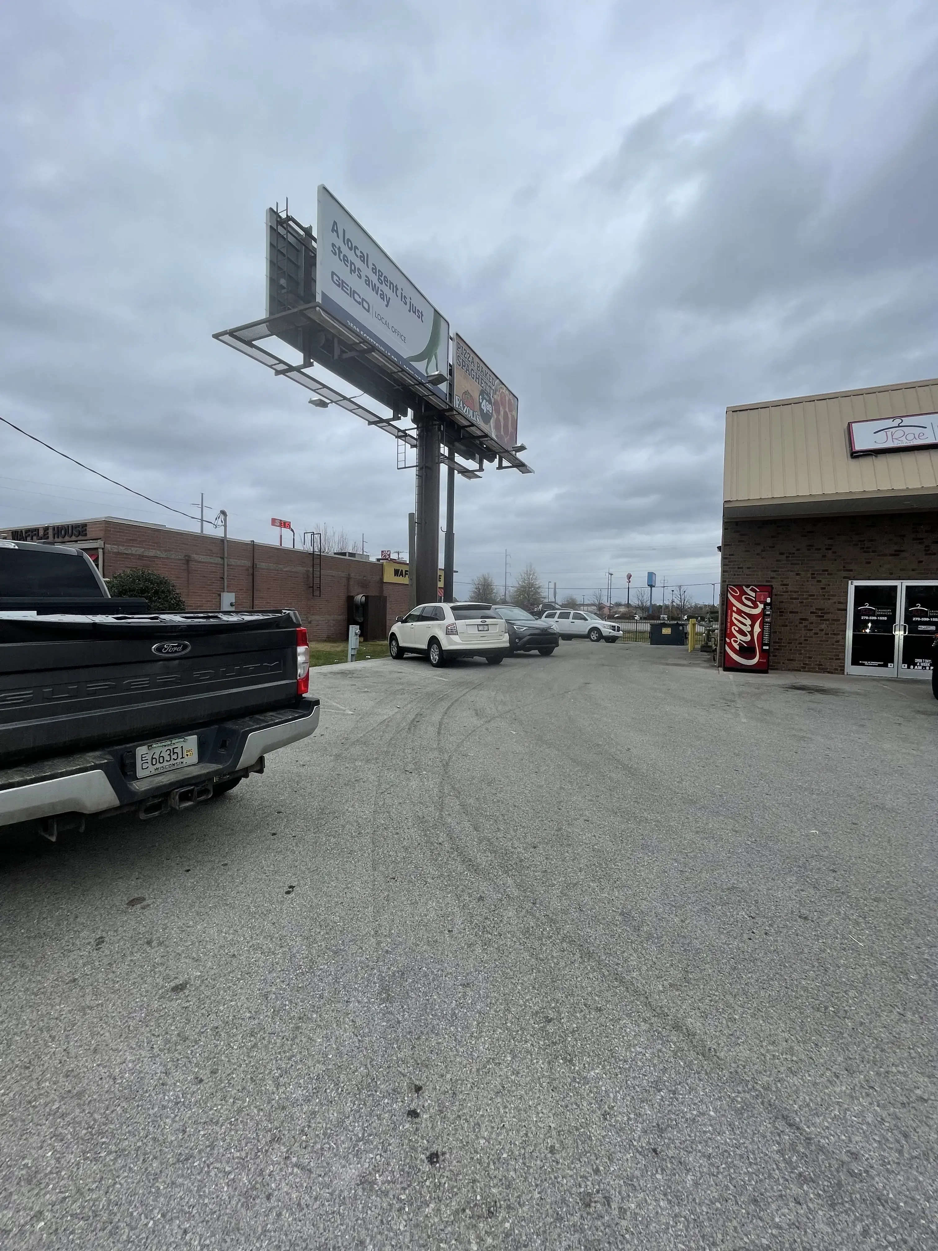 JRae Laundry Services - Image 17