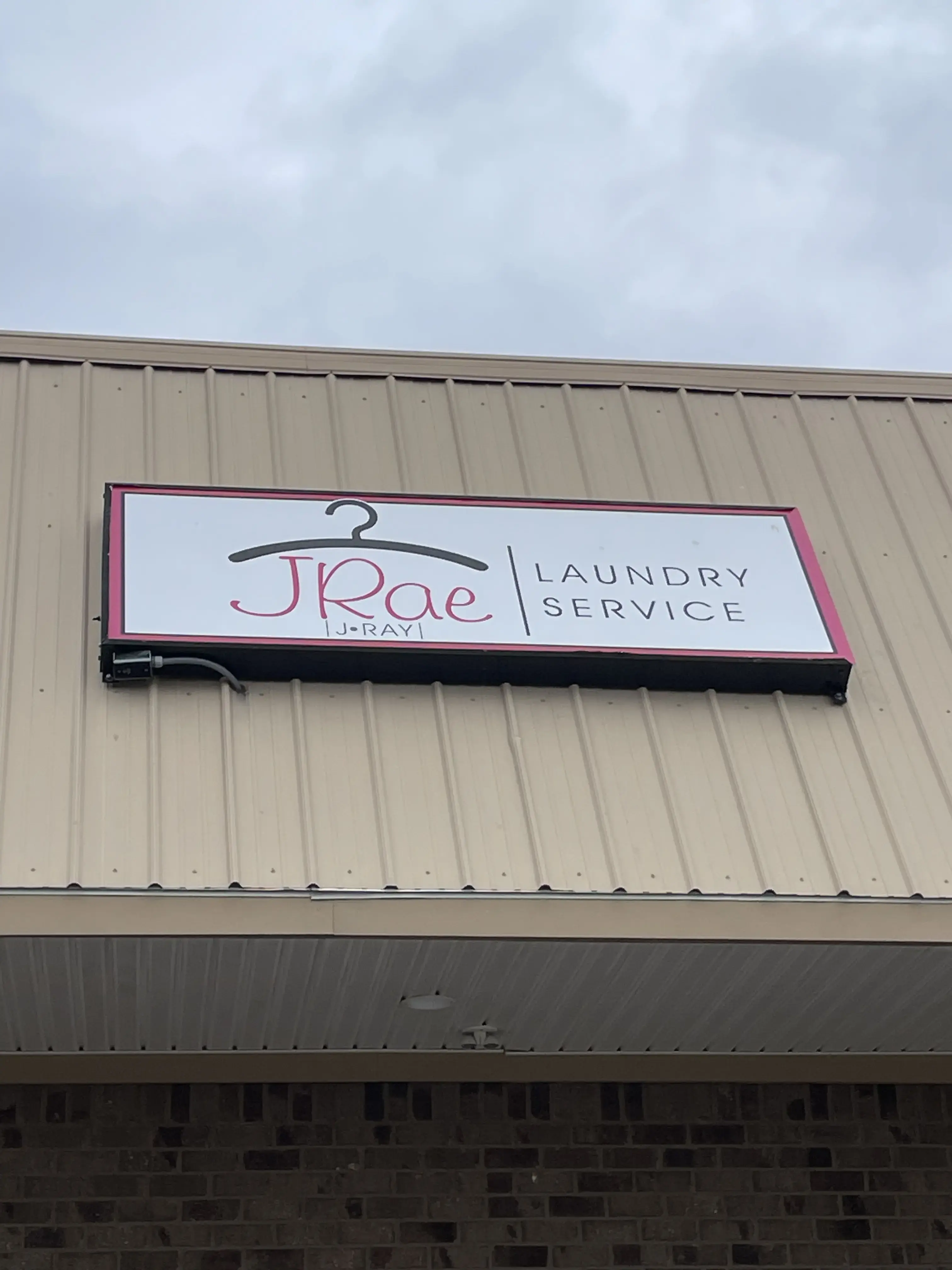 JRae Laundry Services thumbnail 13