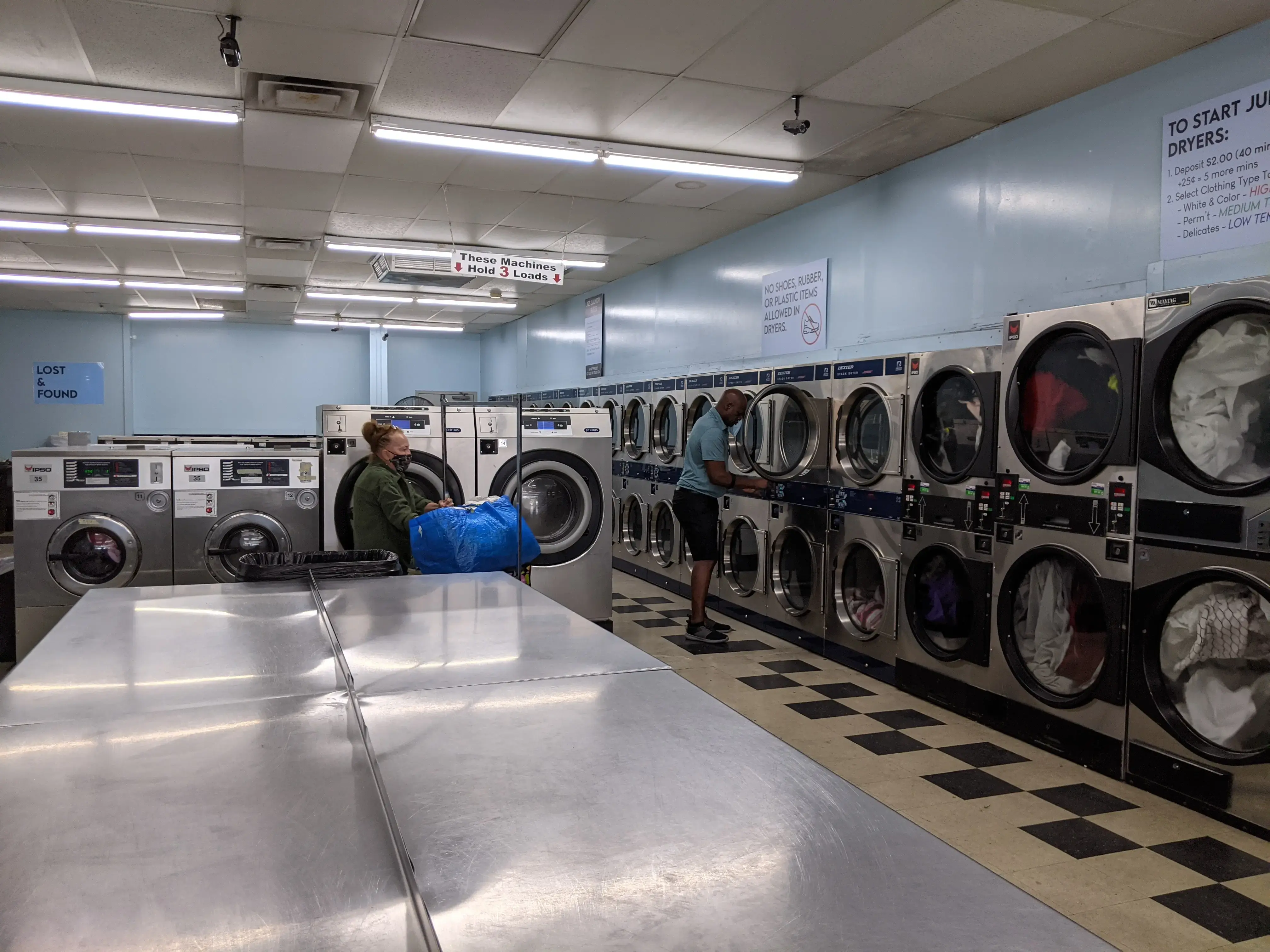 J&S Laundromat thumbnail 15