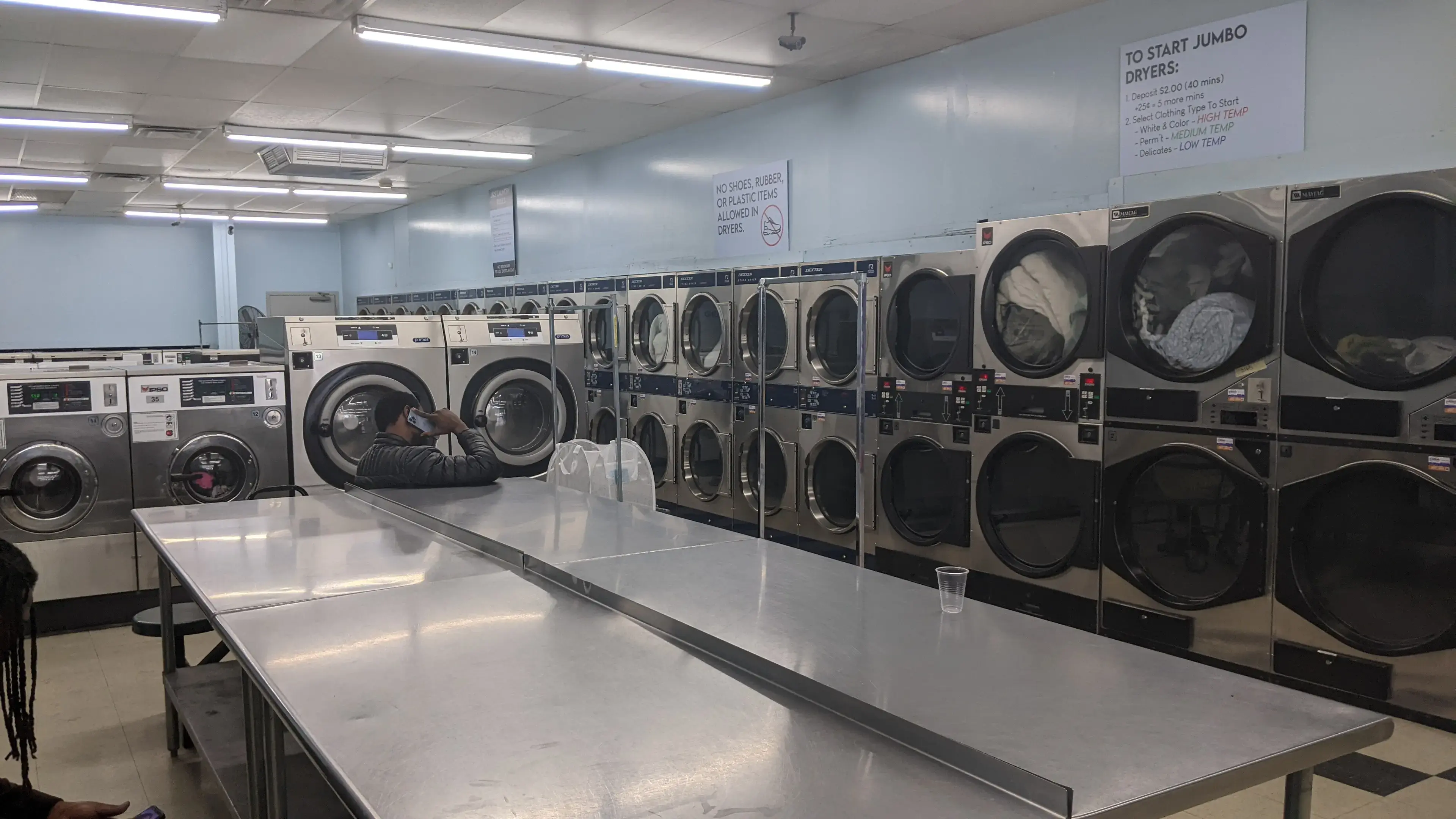 J&S Laundromat - Image 17