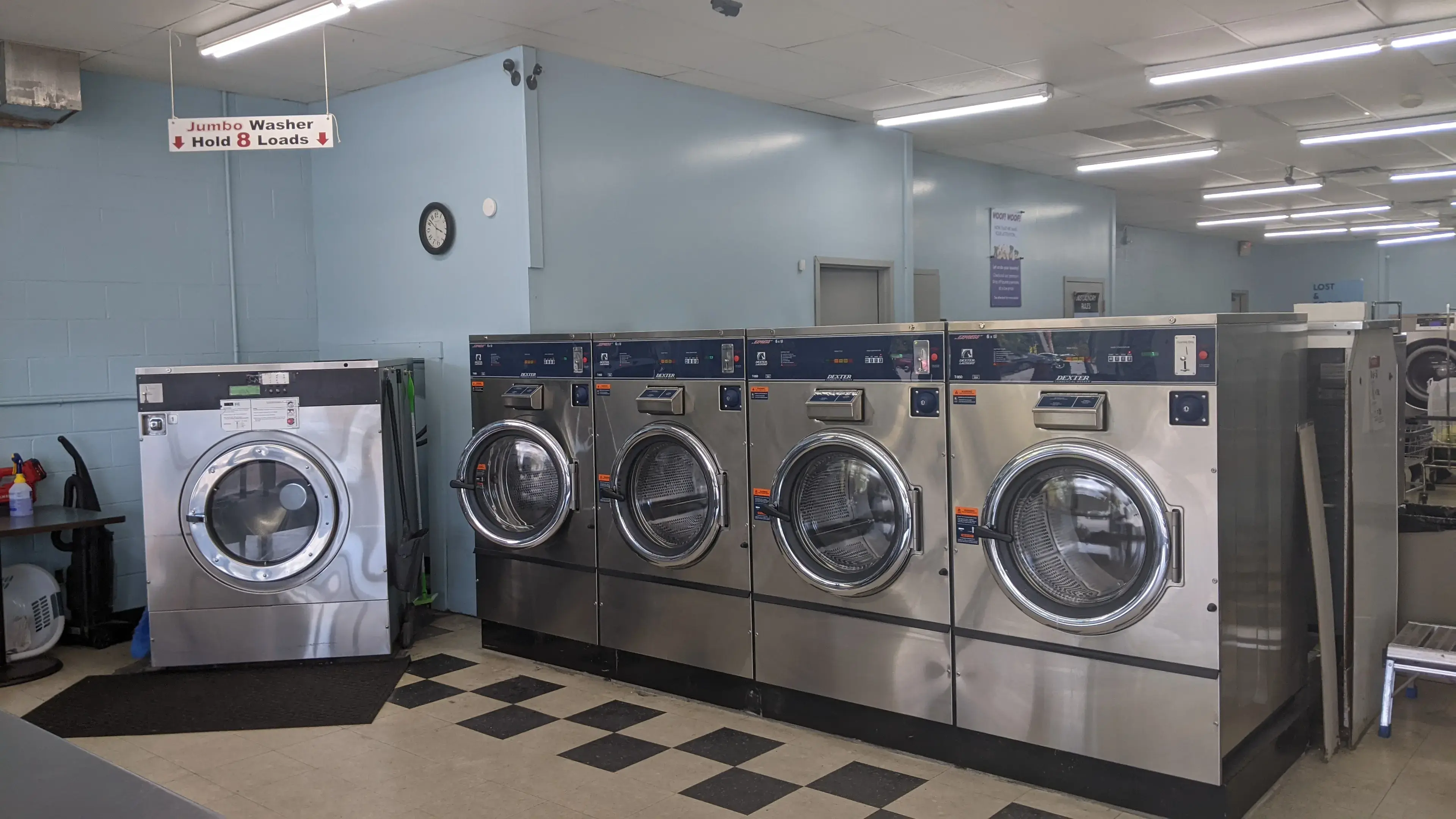 J&S Laundromat thumbnail 19