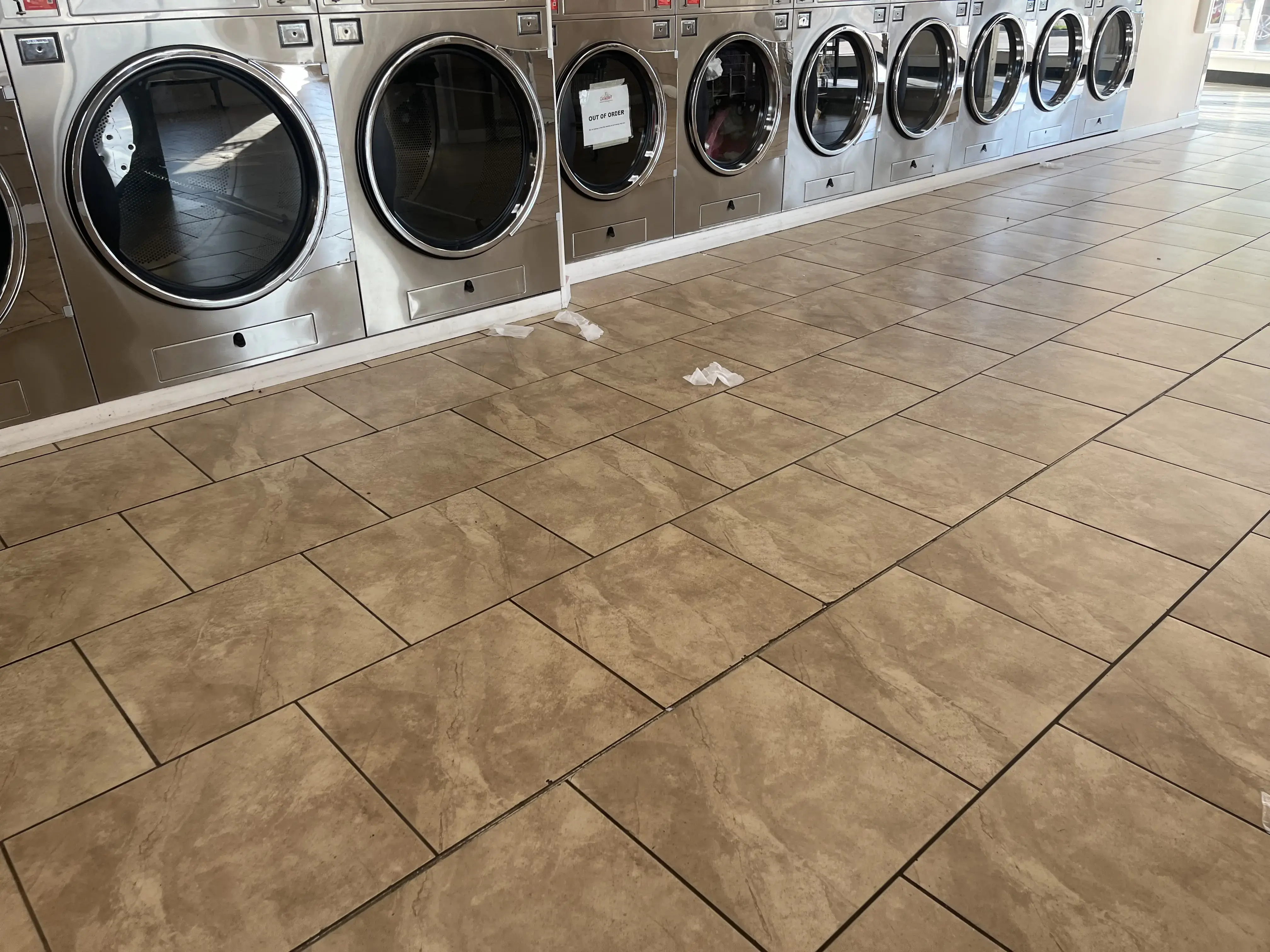 J's Laundry - Image 4