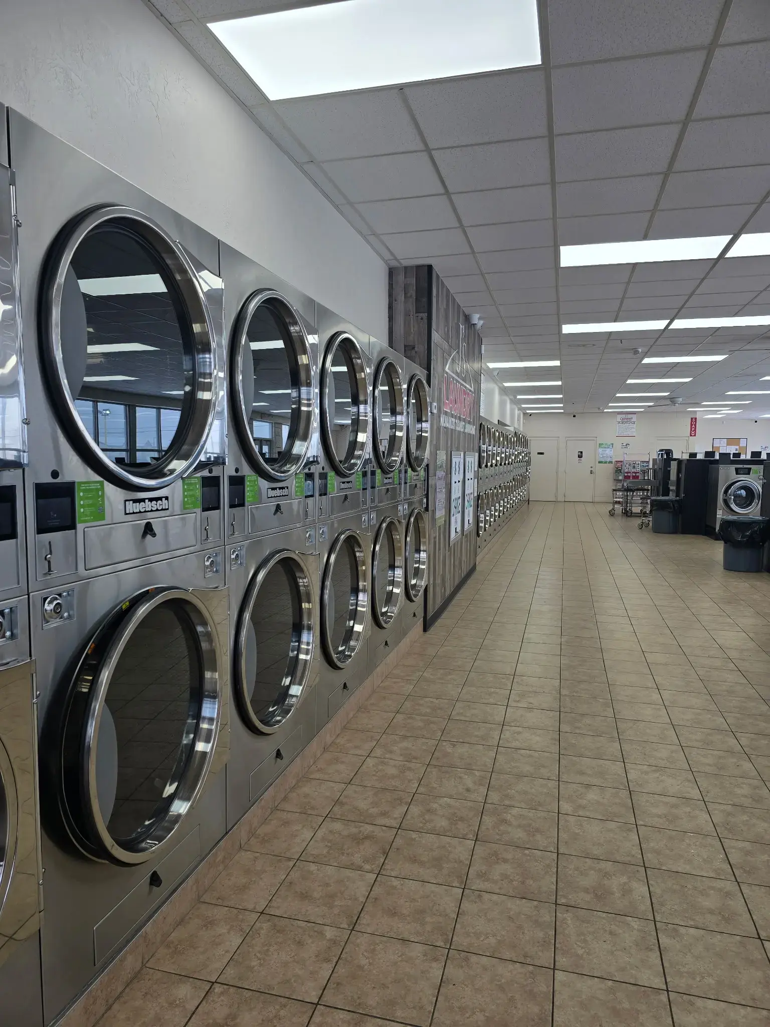J's Laundry - Image 2