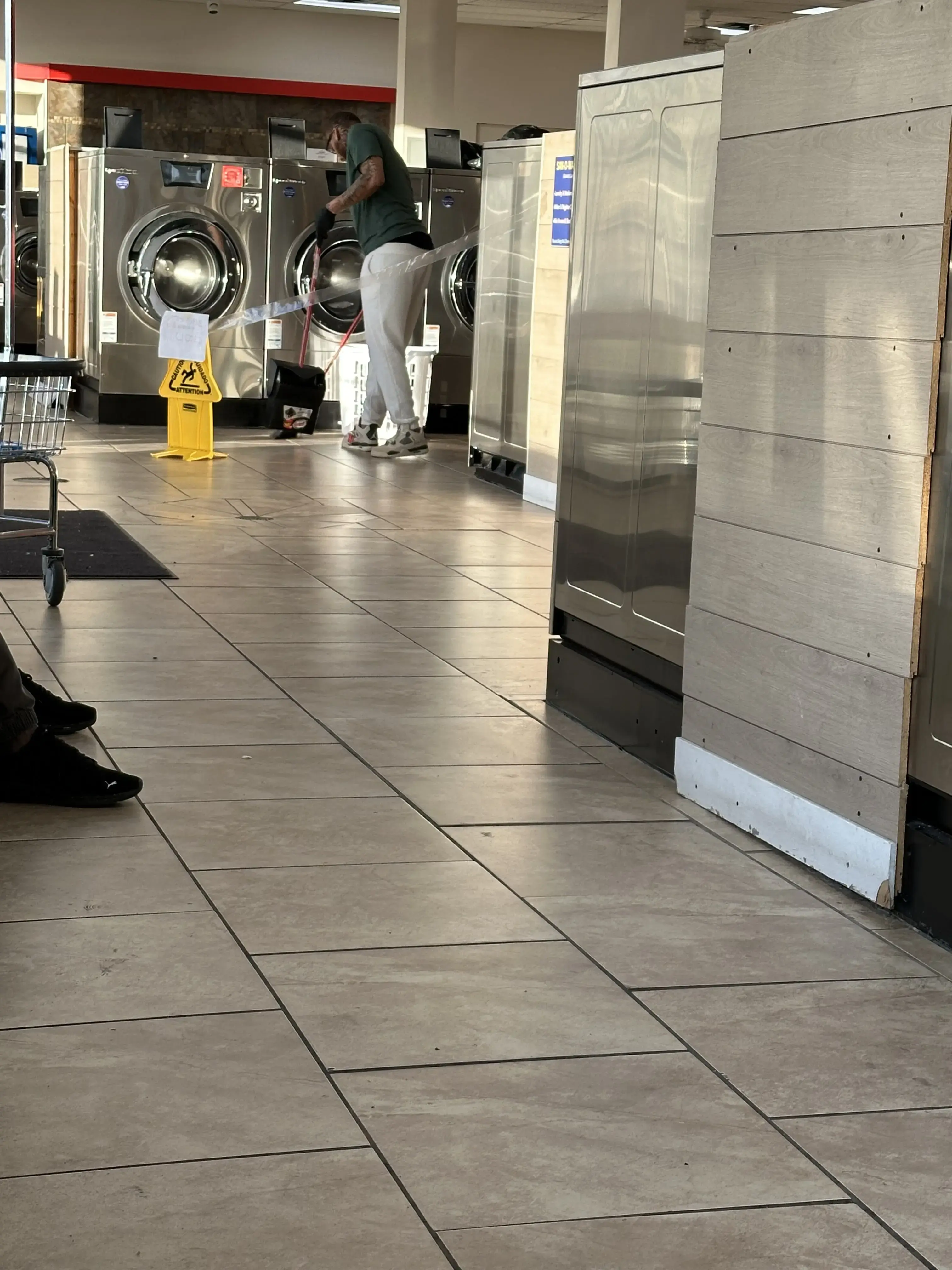 J's Laundry thumbnail 17