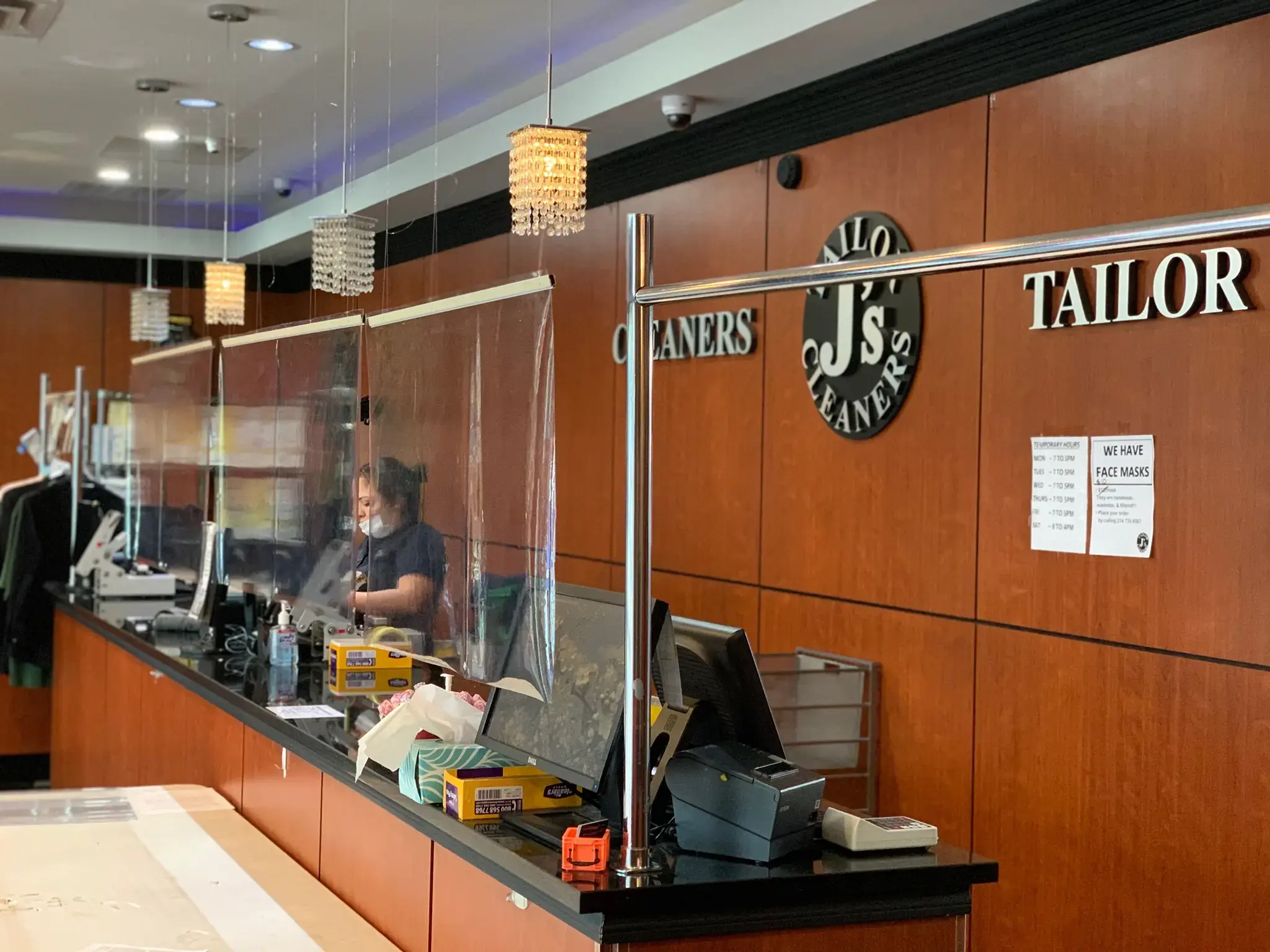 J's Tailor & Cleaners at Park thumbnail 9