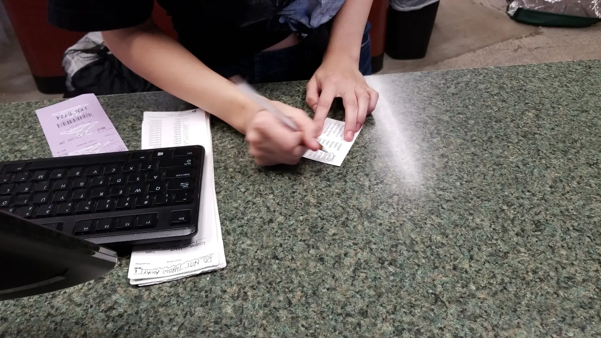 Julian's Dry Cleaners - Blossom Road thumbnail 10
