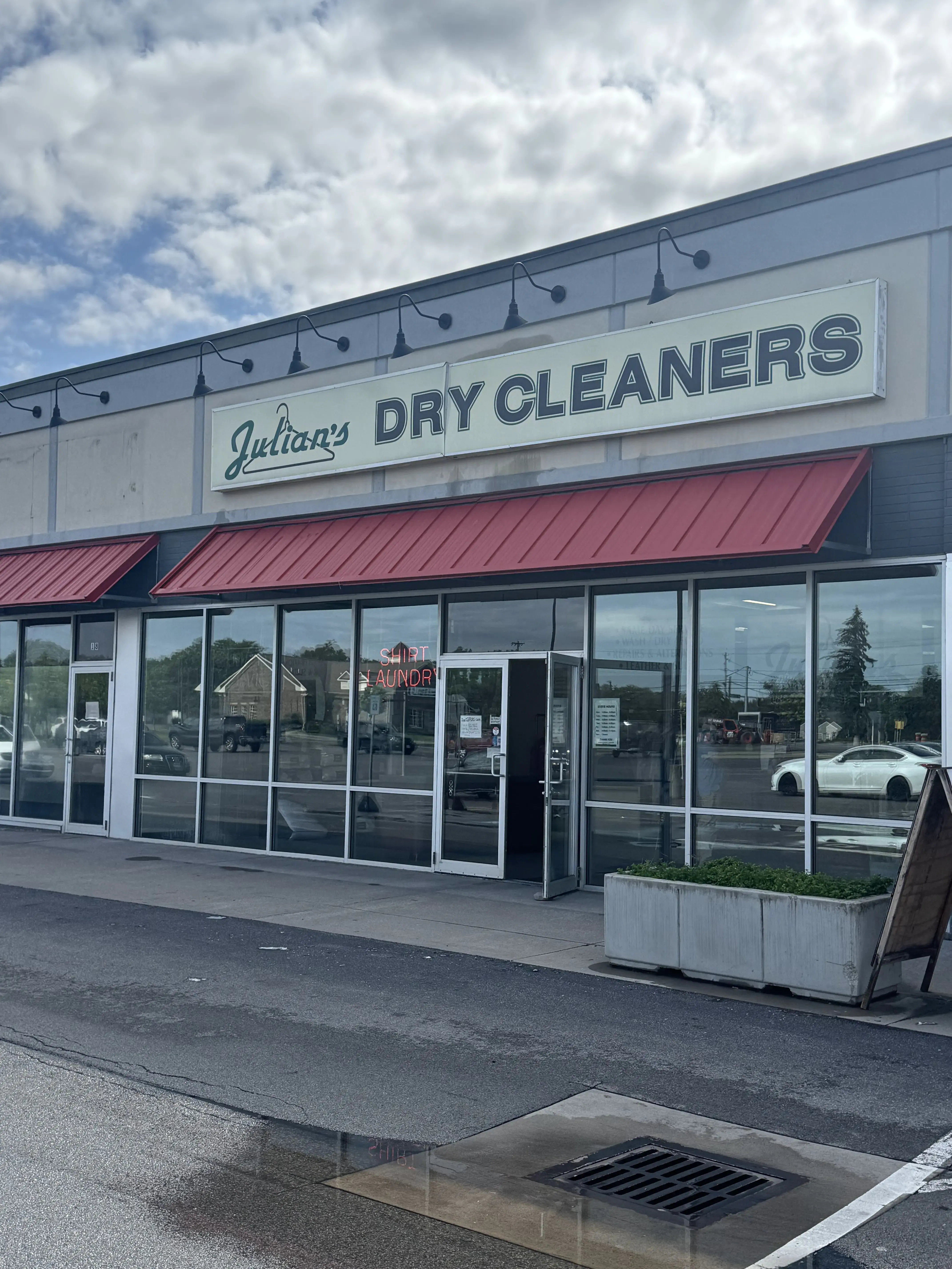 Julian's Dry Cleaners - East Henrietta location