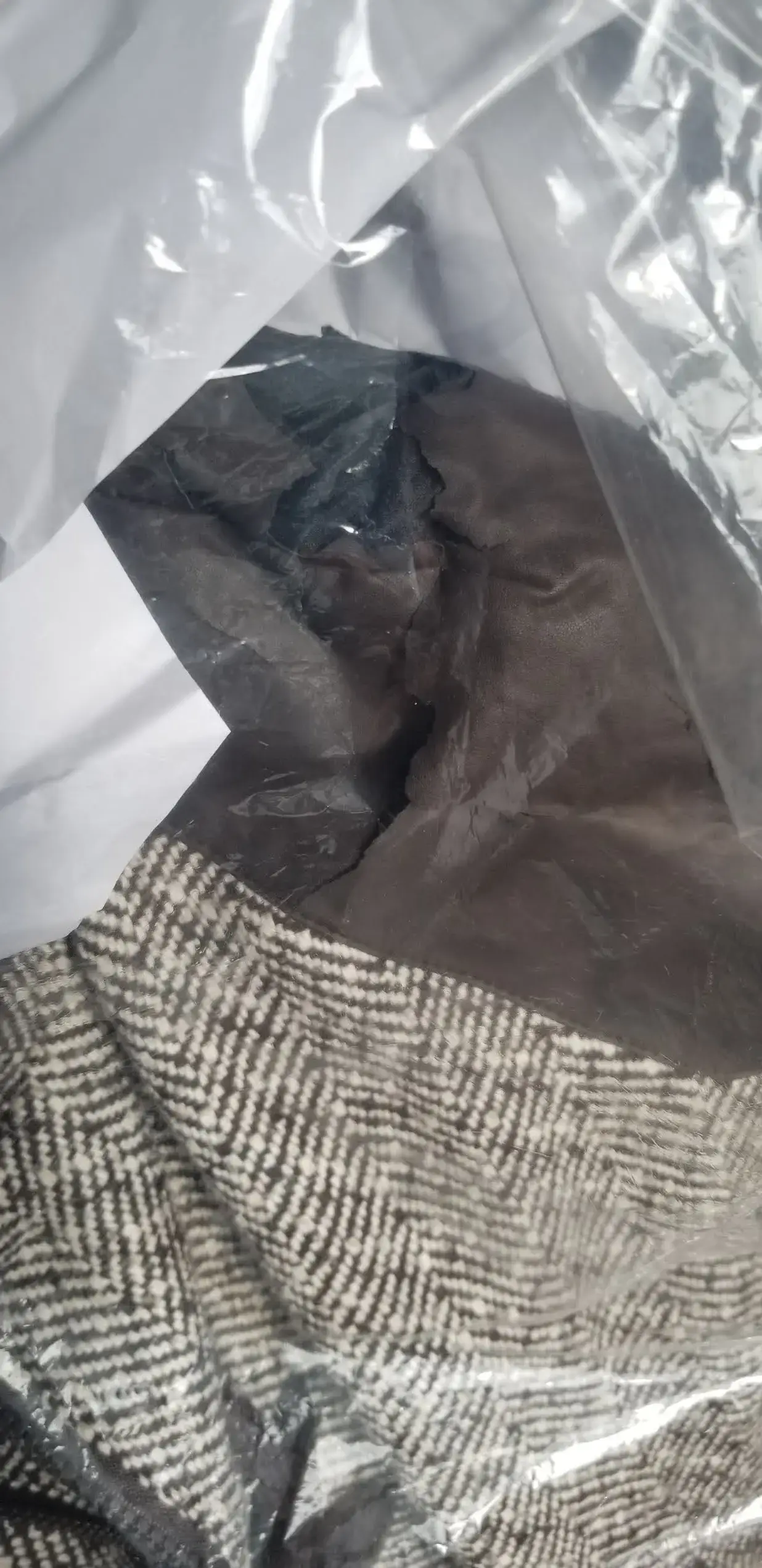 Julian's Dry Cleaners thumbnail 5