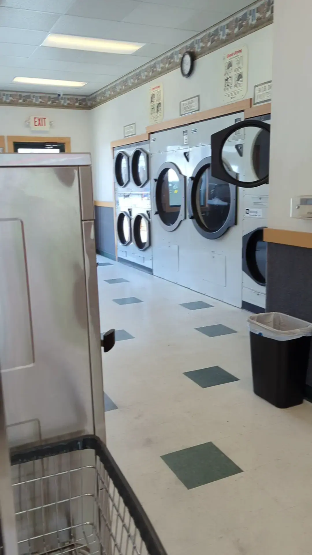 Junction Laundry - Image 10