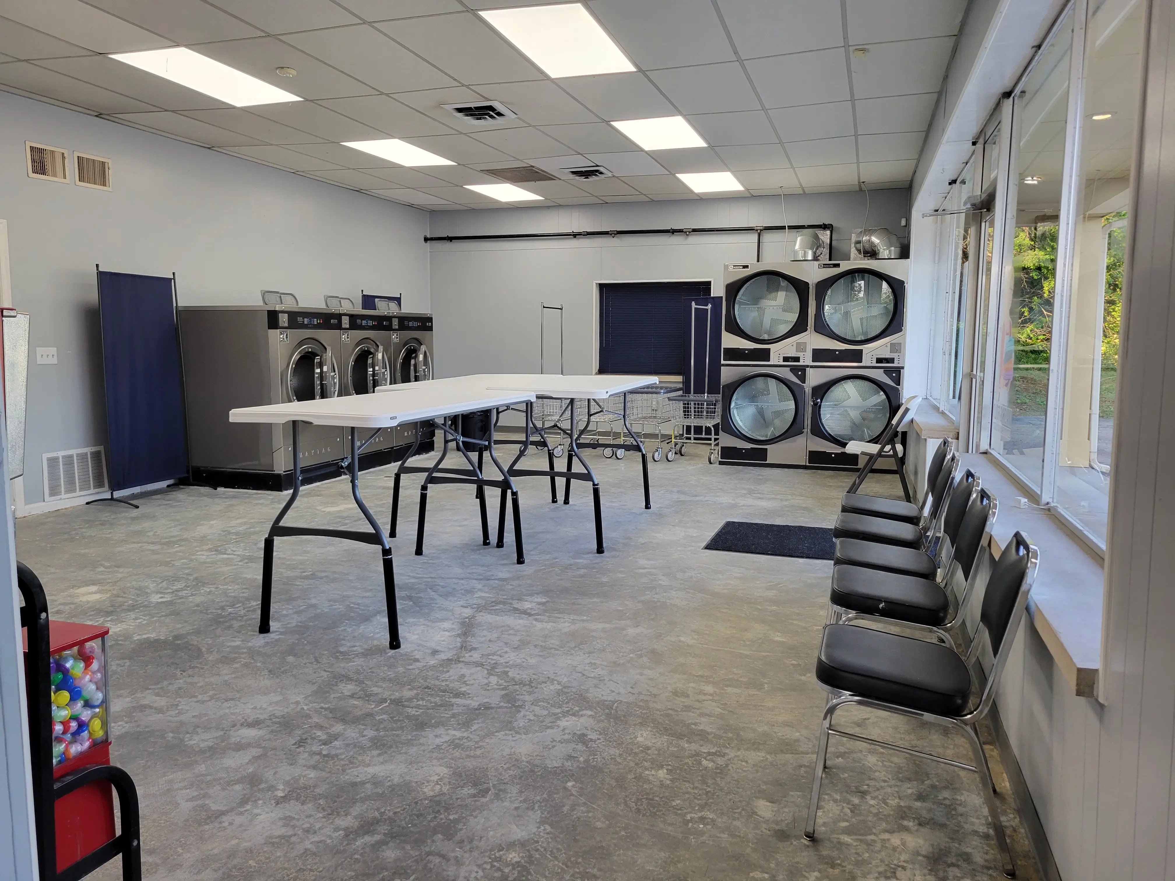 Juniper Hill coin laundry - Image 2