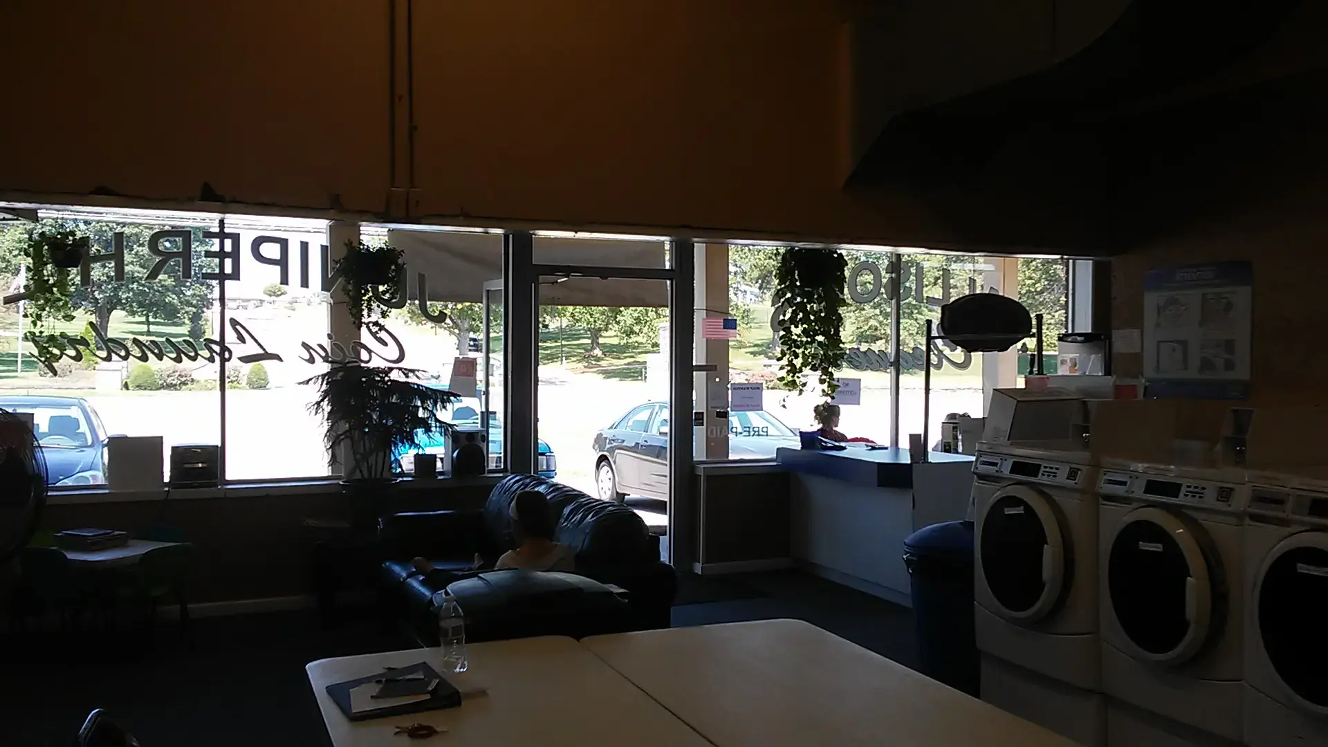 Juniper Hill coin laundry - Image 11