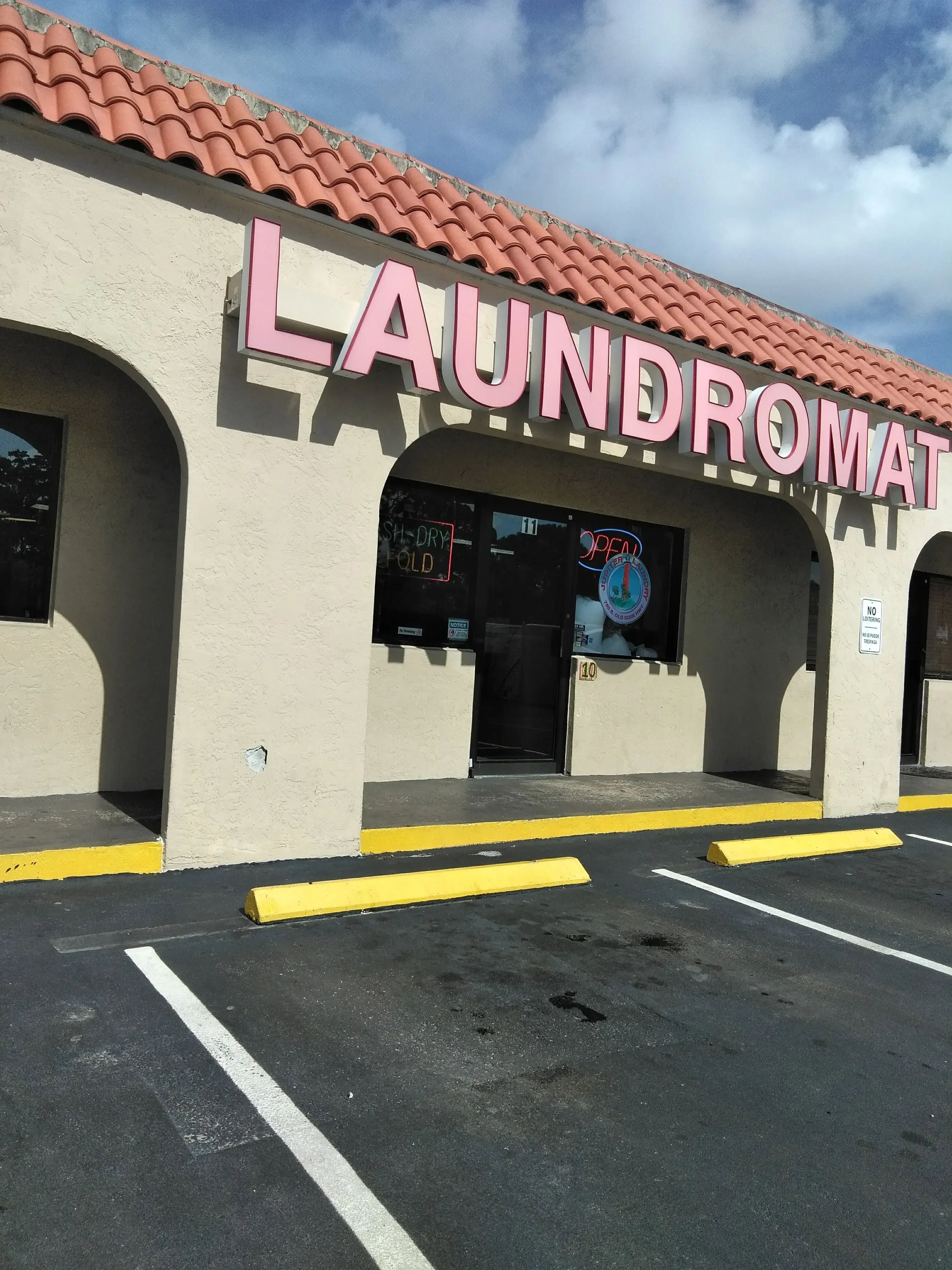 Jupiter Laundry thumbnail 2