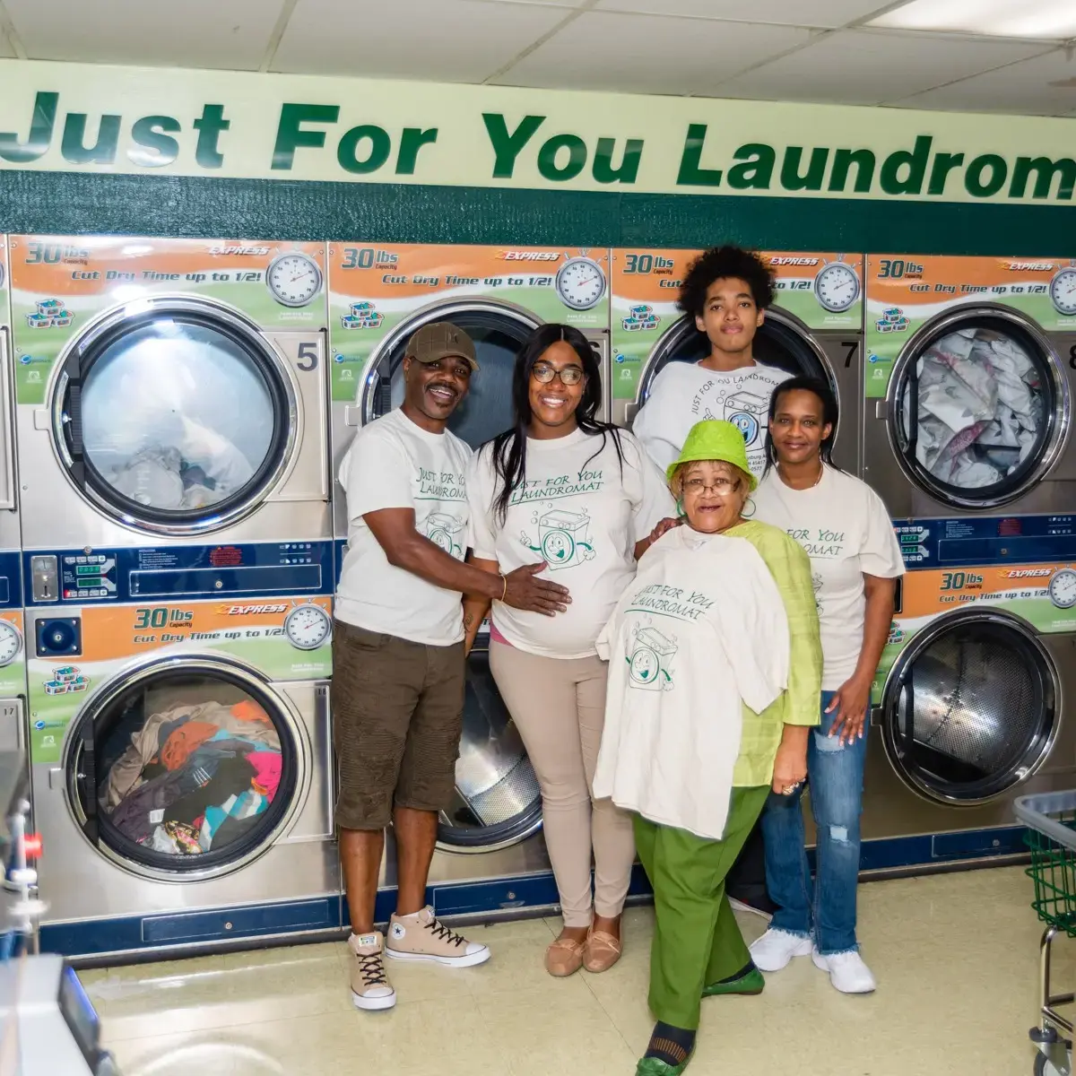Just For You Laundromat thumbnail 9
