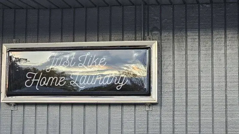 Just Like Home Laundry- Sandusky thumbnail 6