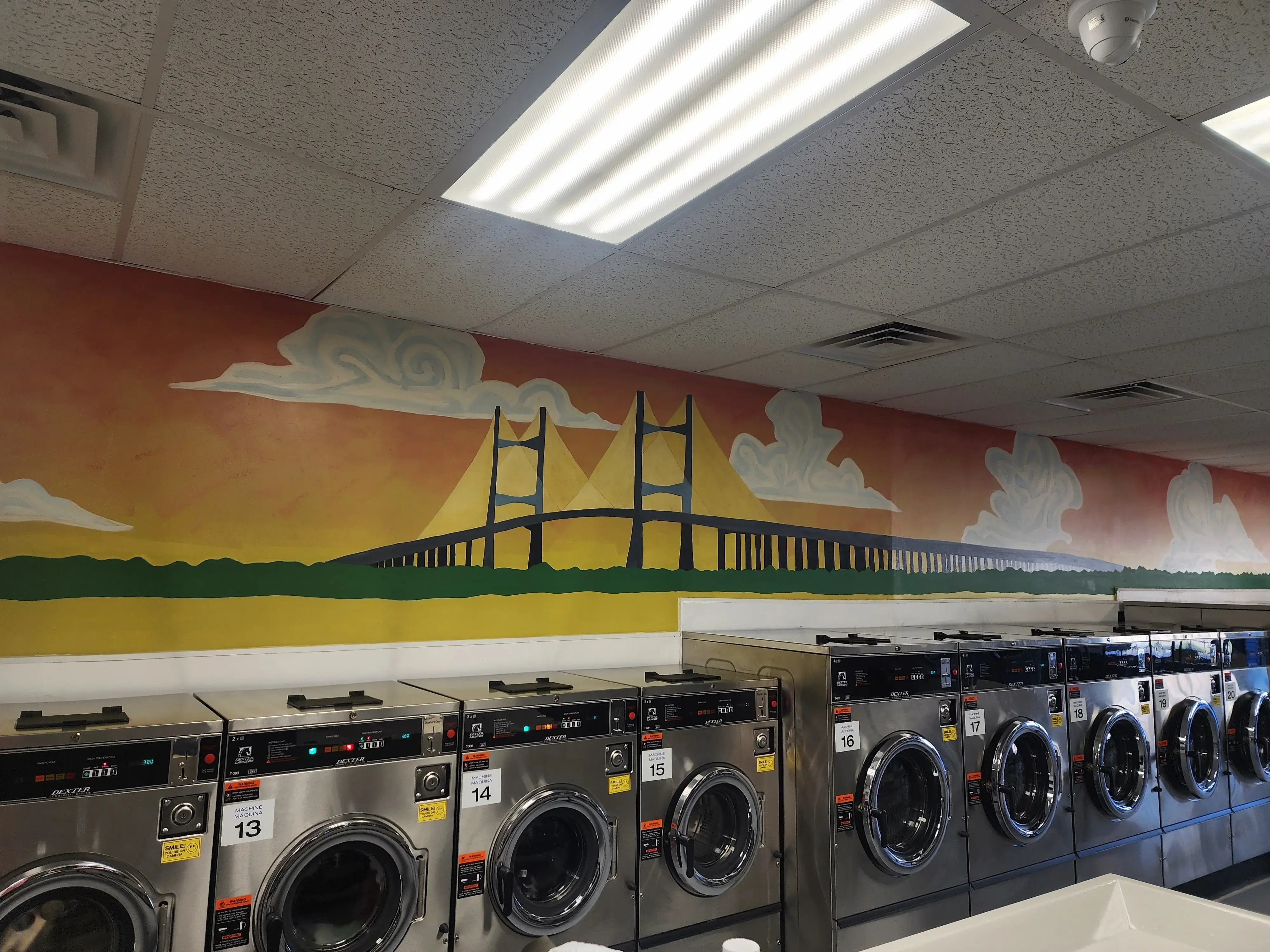Justina Coin Laundry thumbnail 6