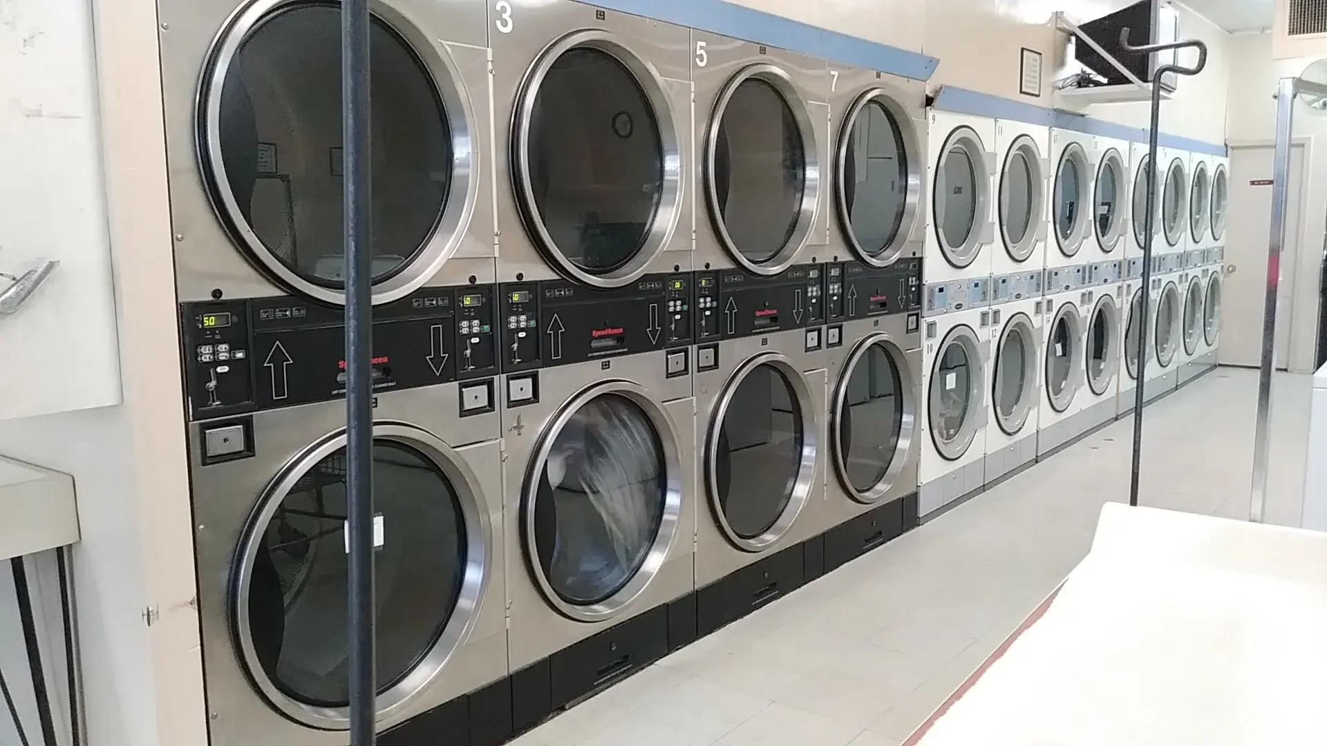 K & L Washhouse - Image 3