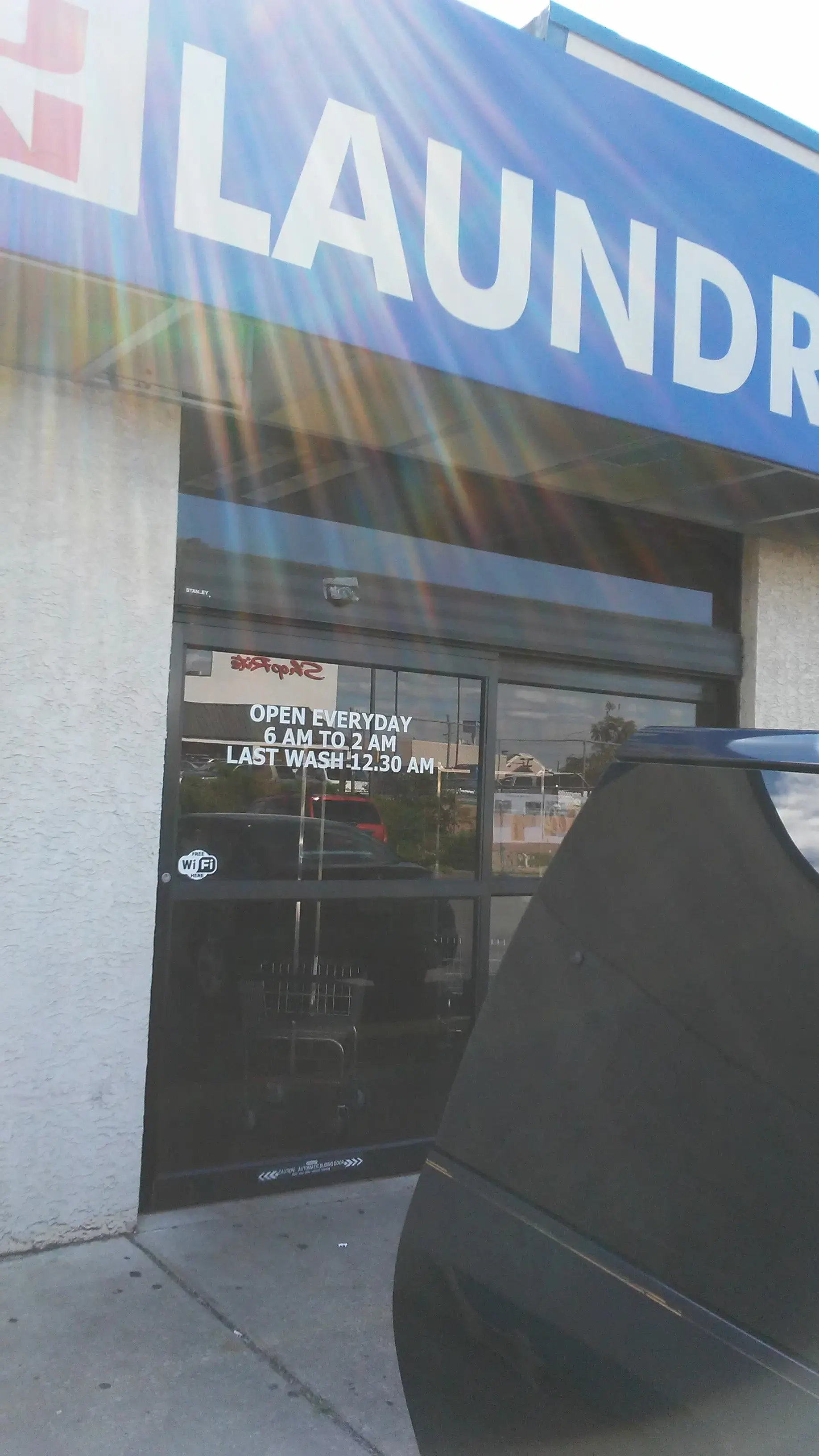 K & M Laundry - Image 19