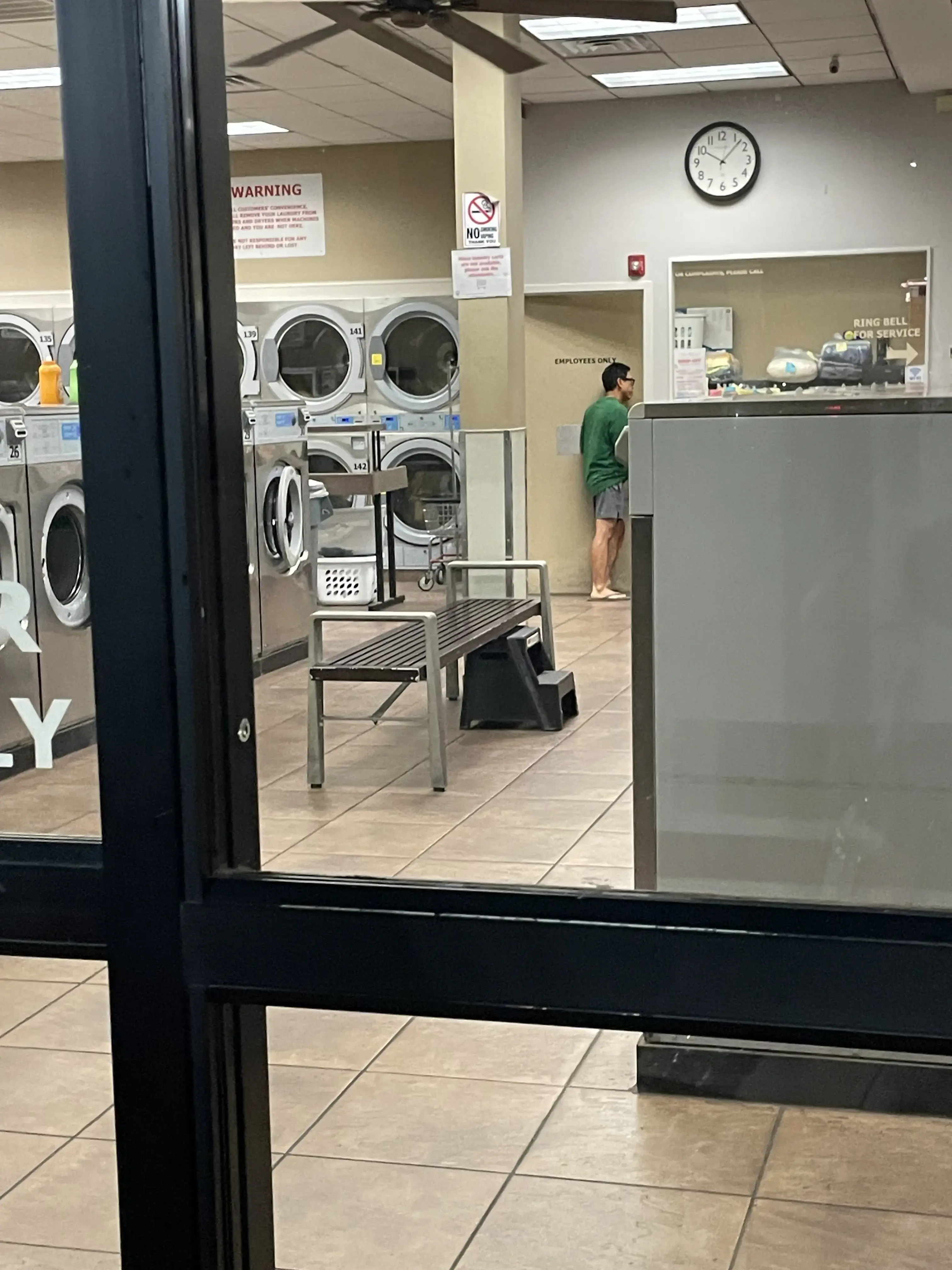 K & M Laundry thumbnail 4