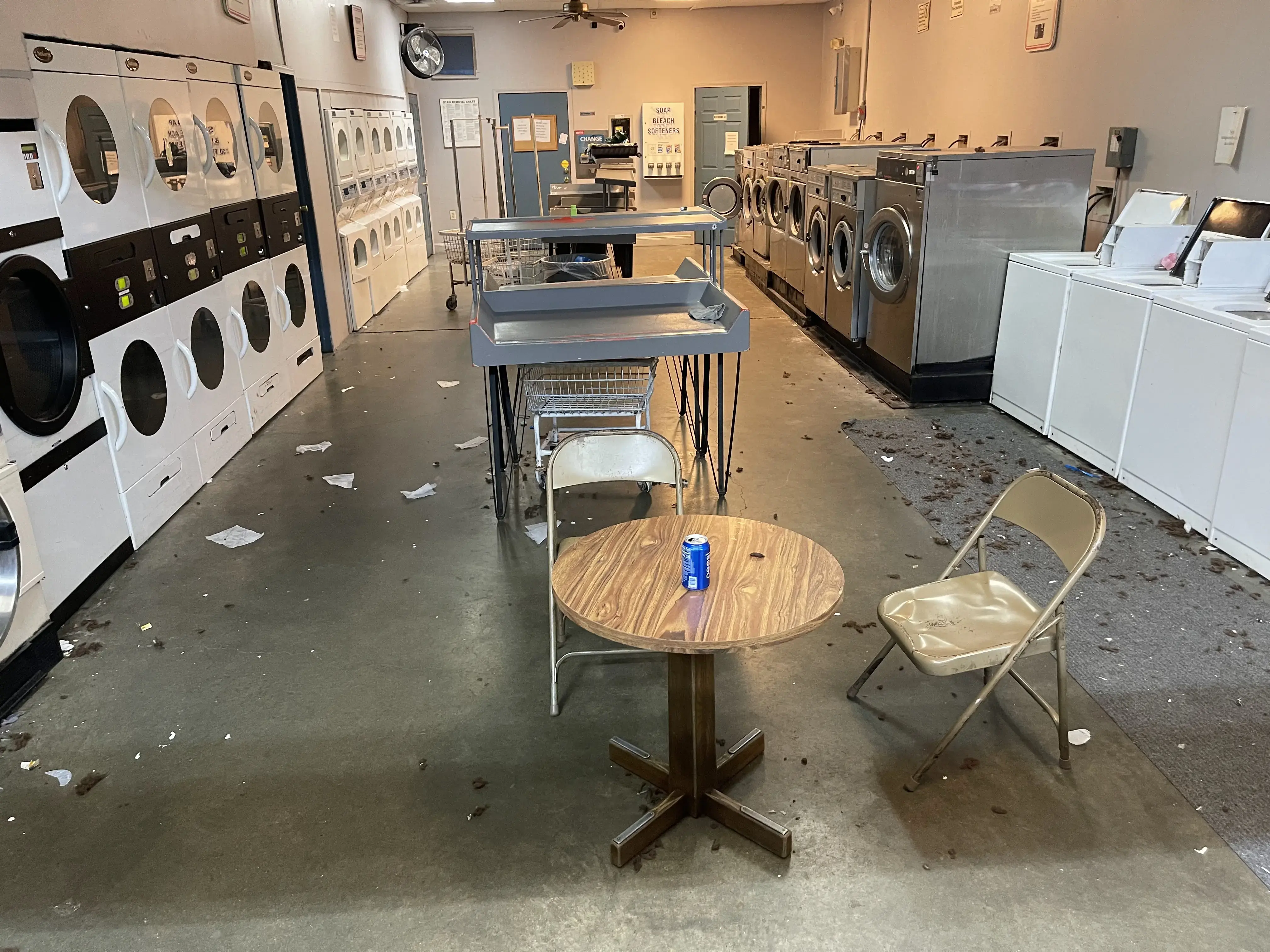 K & R Coin Laundry location