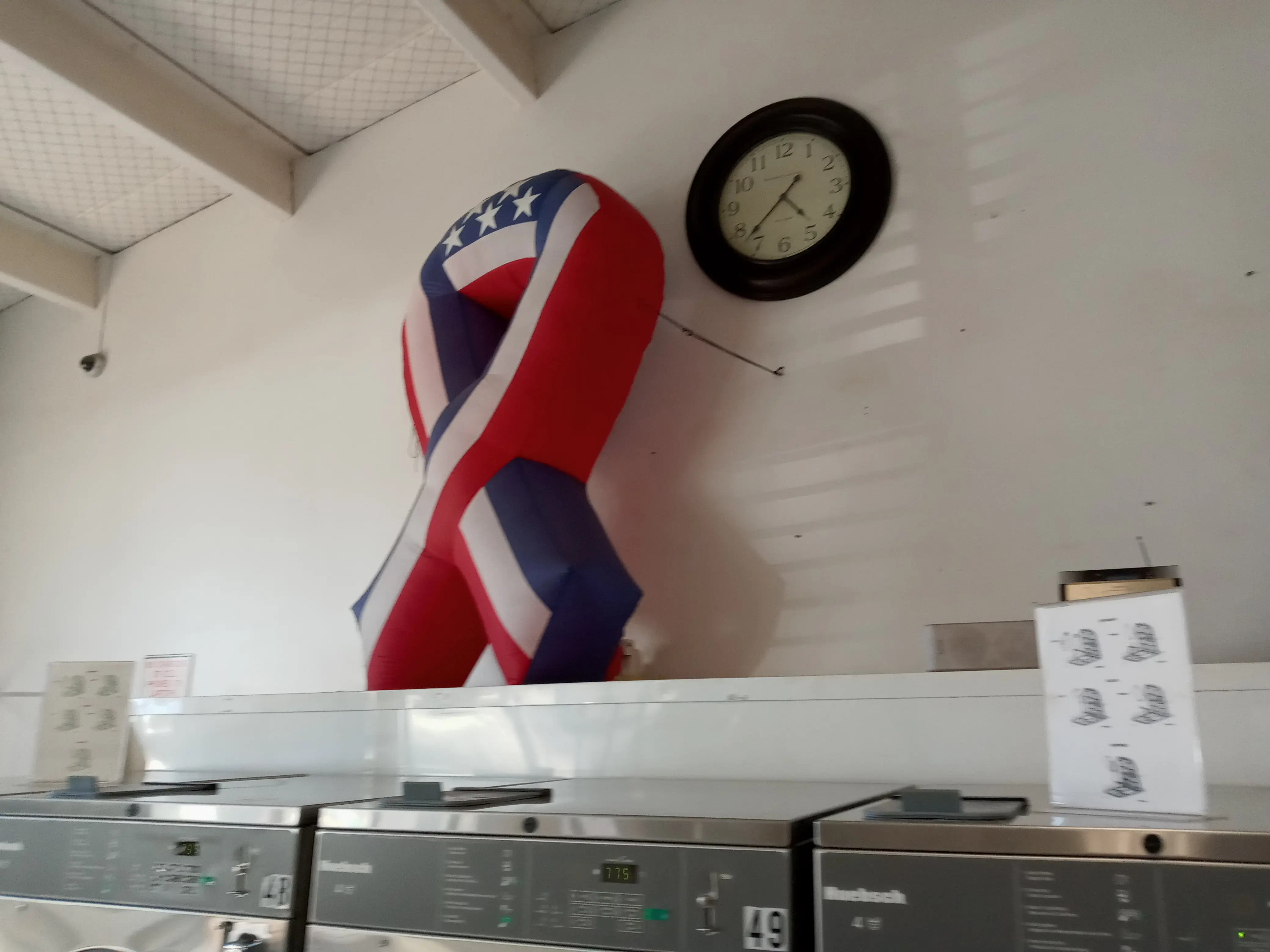 Kahului Laundromat - Image 12
