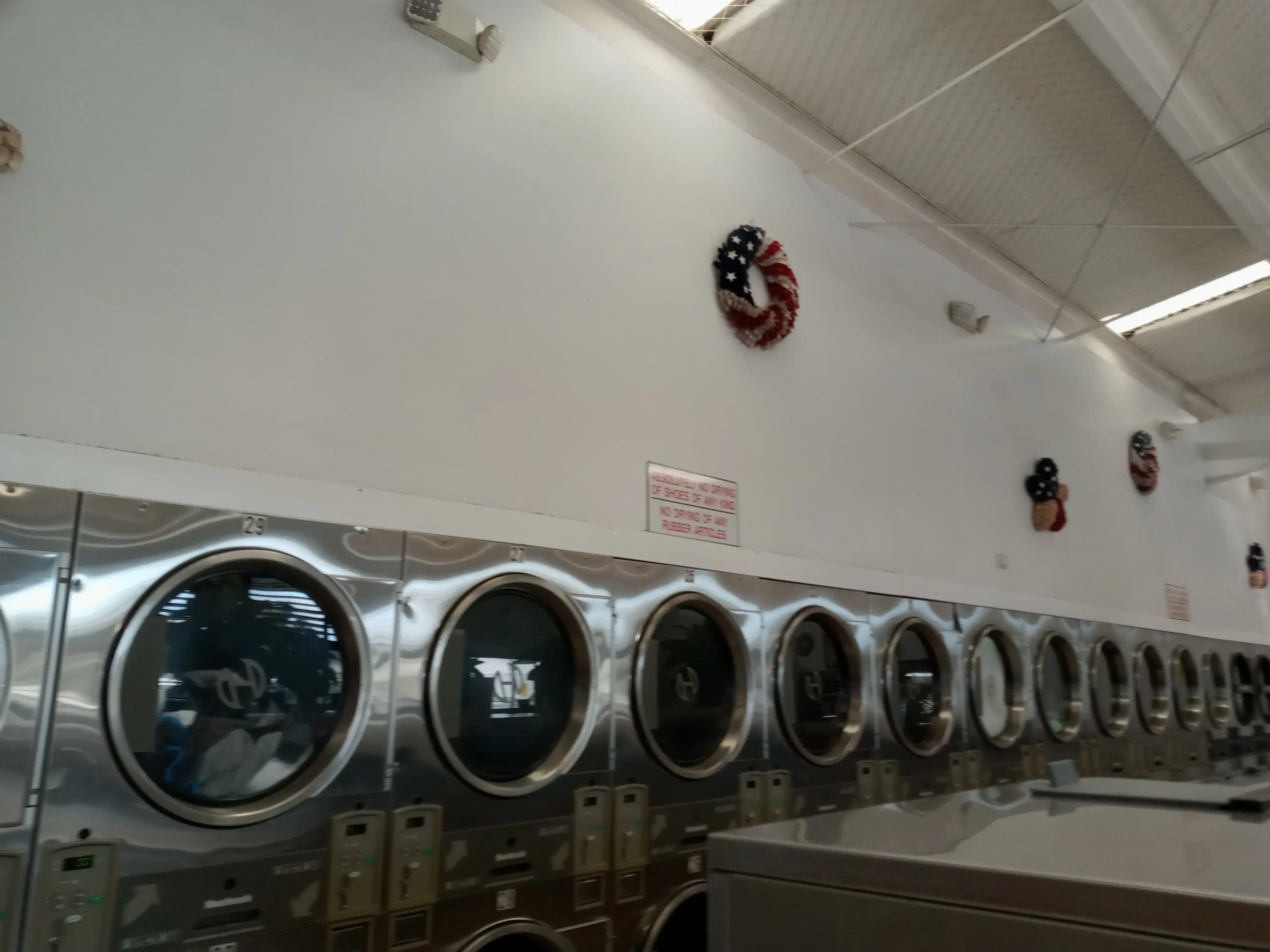 Kahului Laundromat thumbnail 17