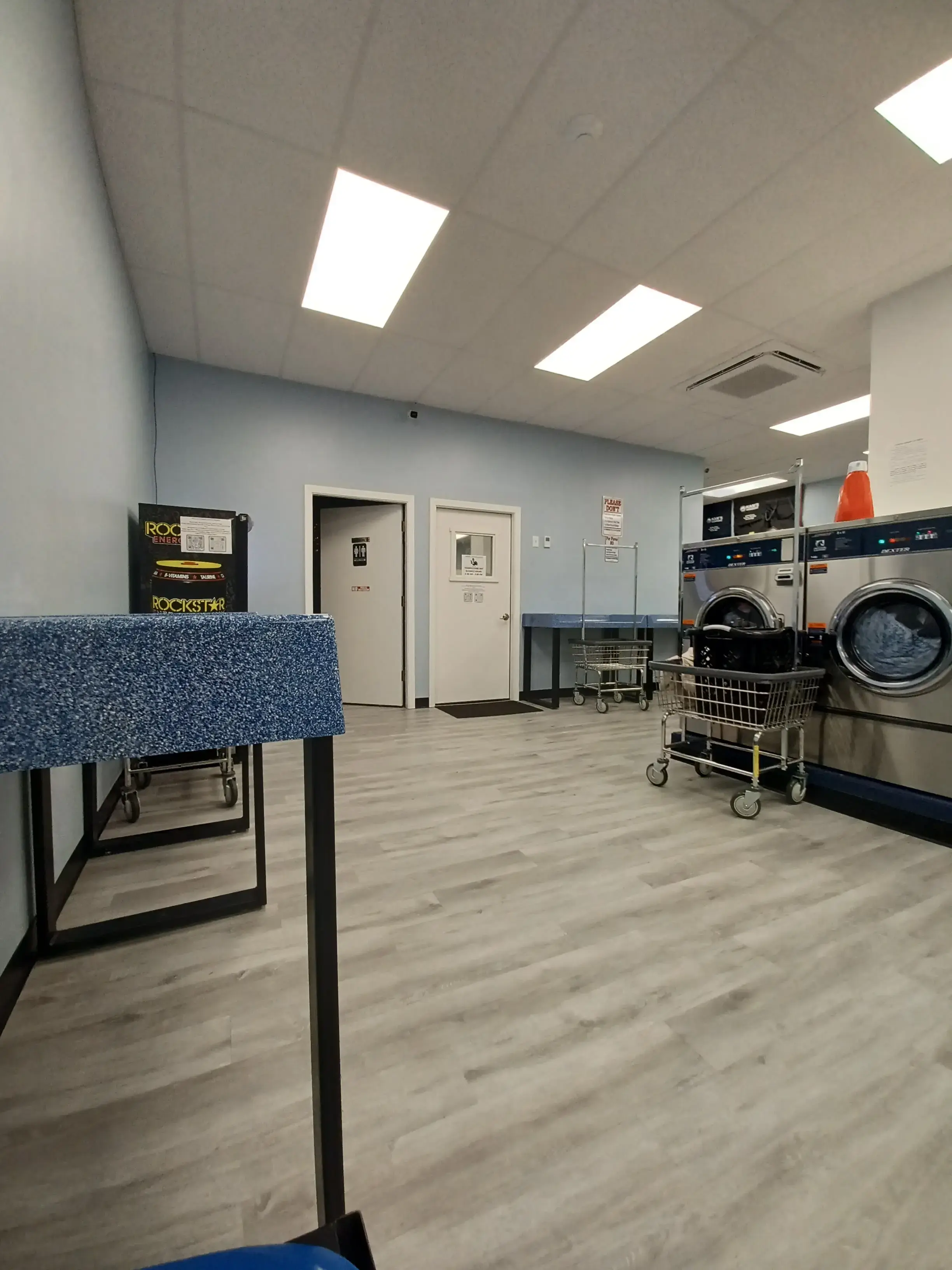 Kams laundromat - Image 10