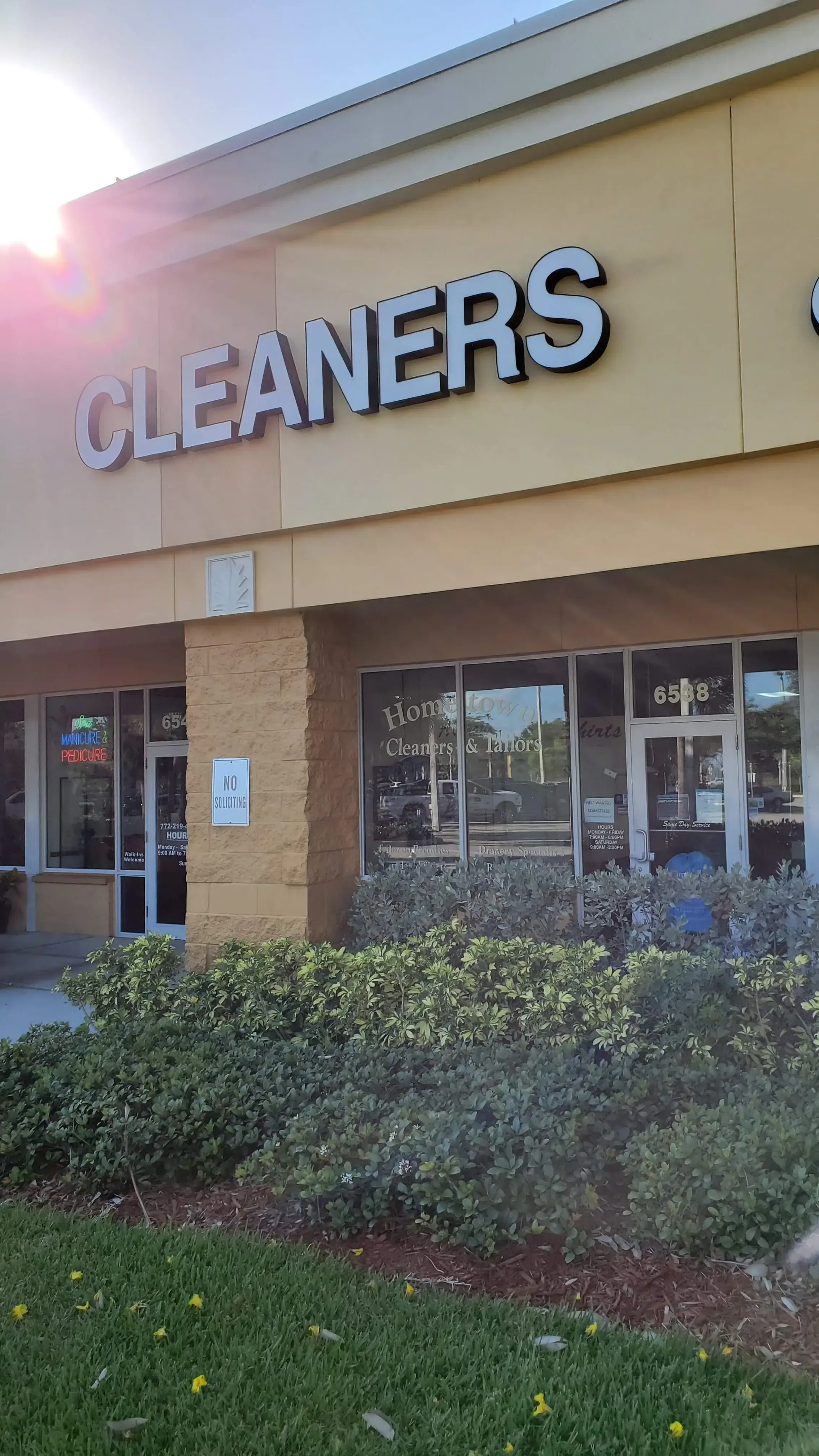 Kanner Crossing's Hometown Cleaners & Tailors thumbnail 4