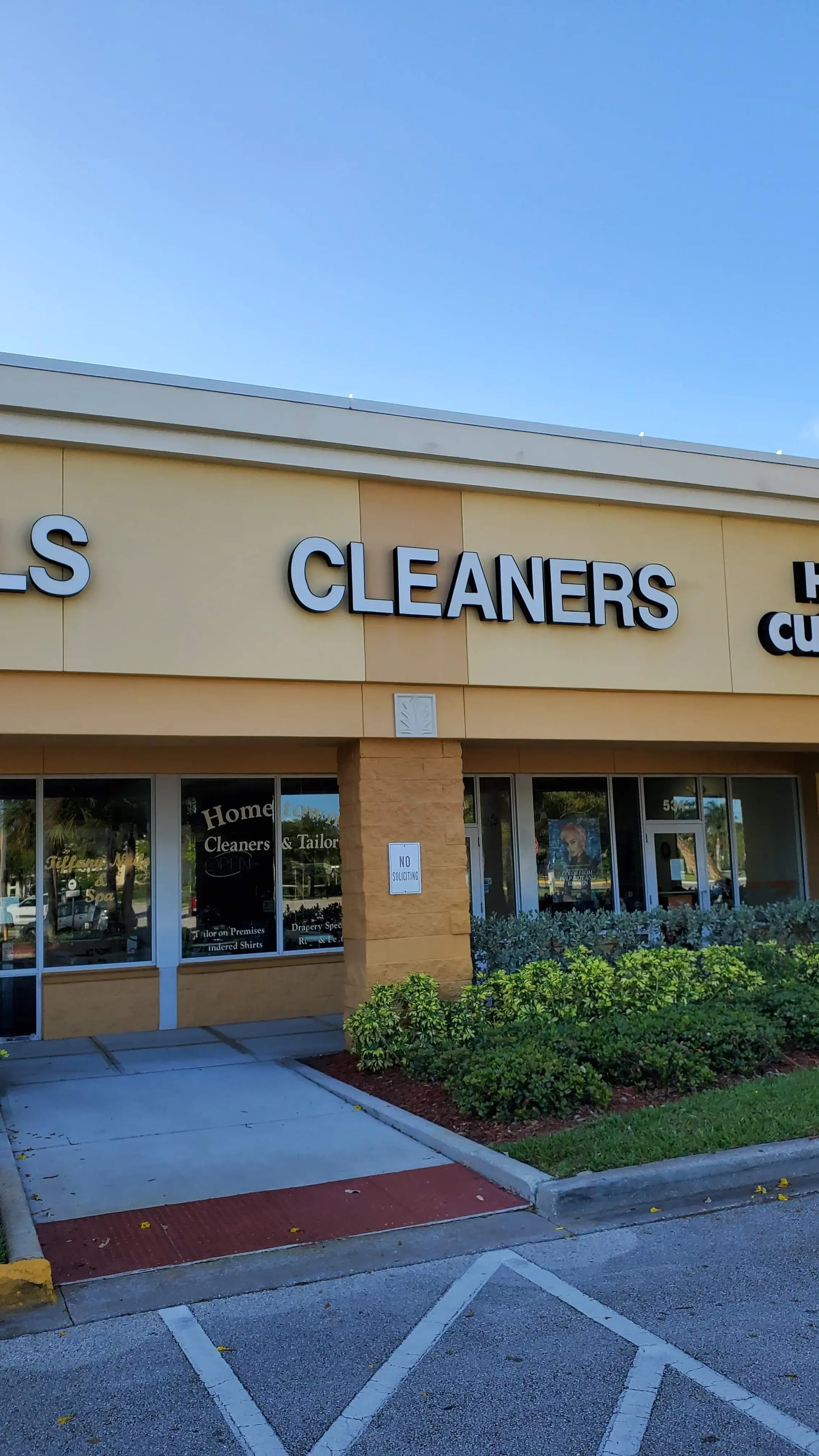 Kanner Crossing's Hometown Cleaners & Tailors thumbnail 1
