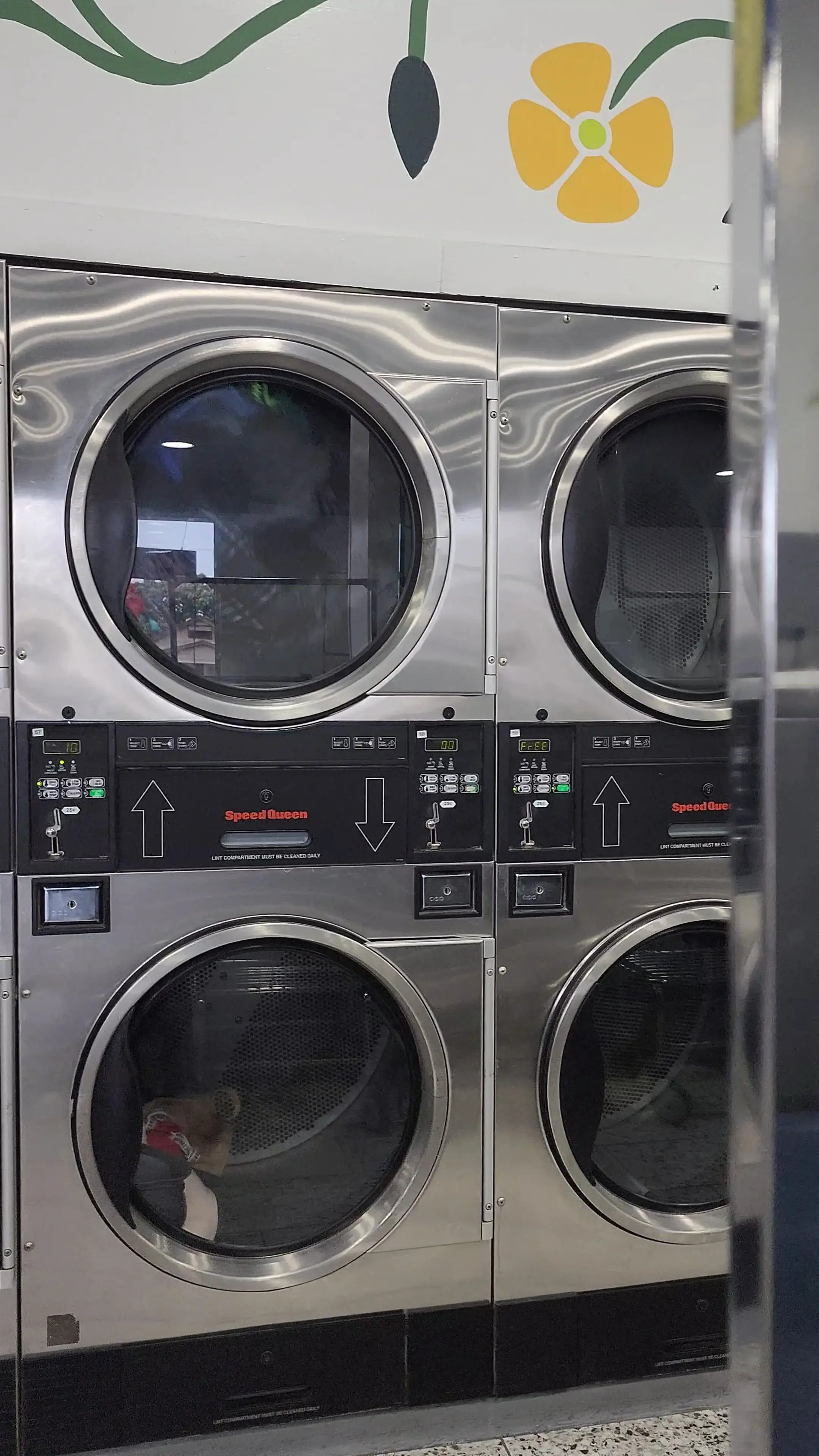 Kansas City Coin Laundry thumbnail 10