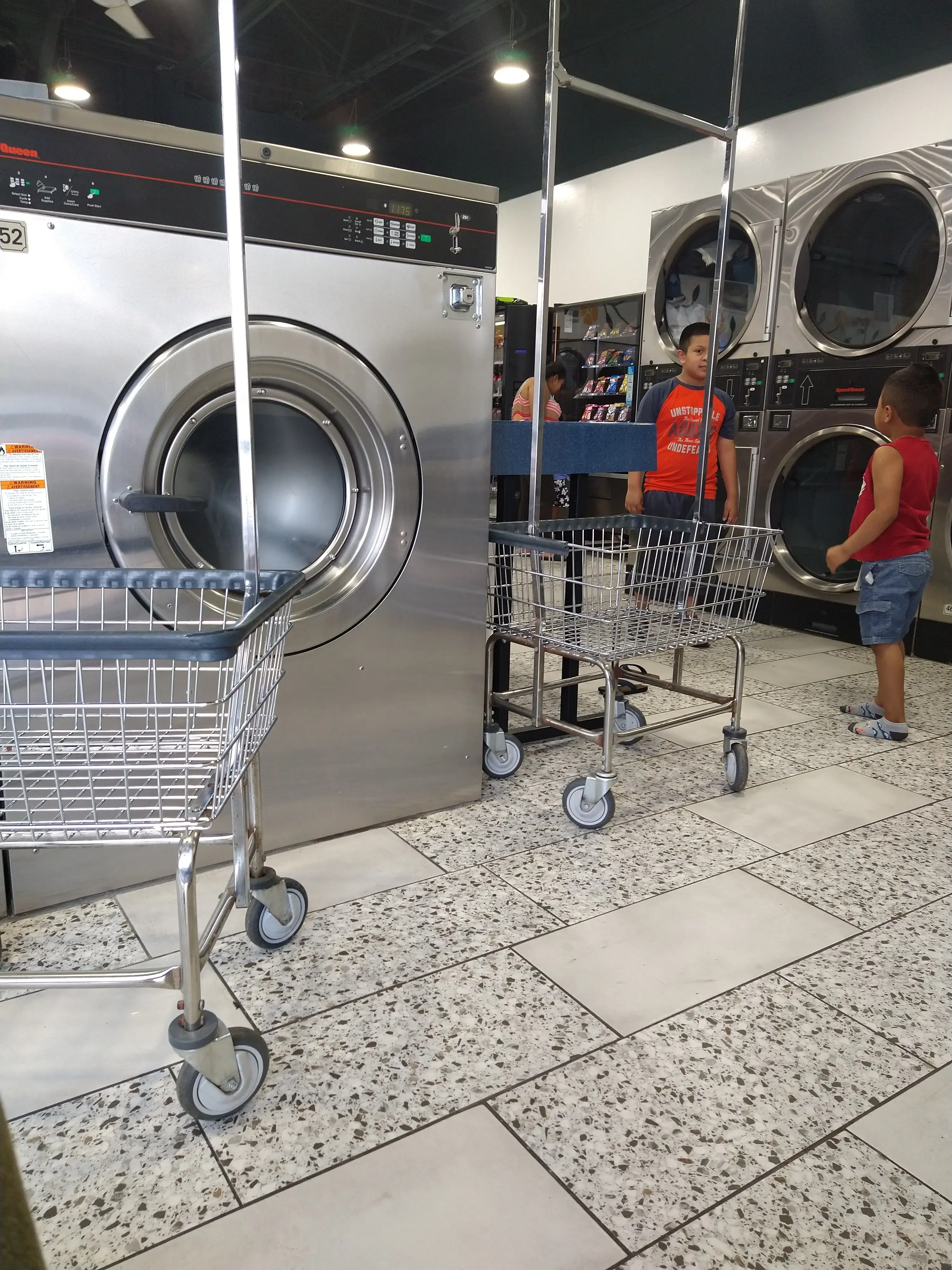 Kansas City Coin Laundry thumbnail 11
