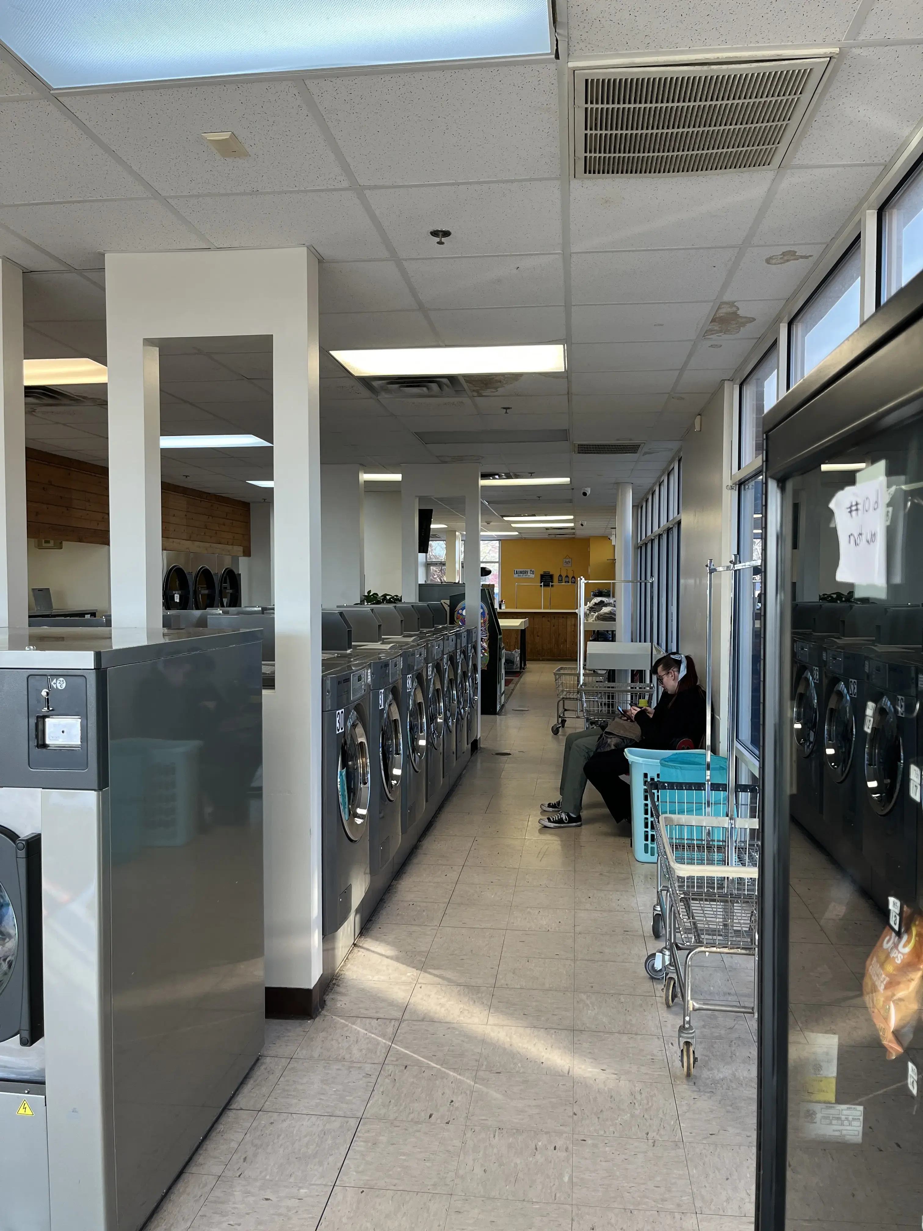 Kansas Square Laundry - Image 16