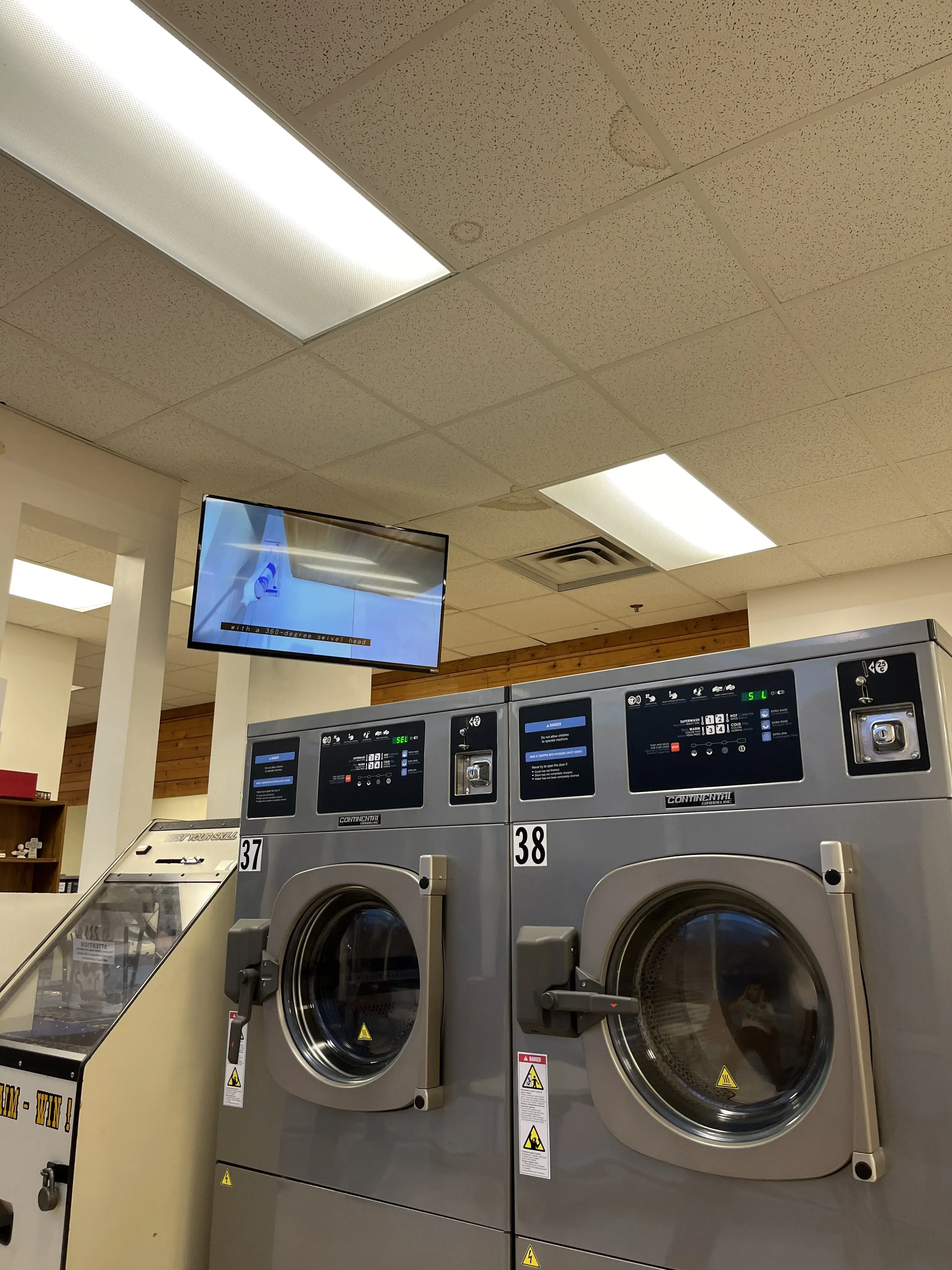 Kansas Square Laundry thumbnail 2