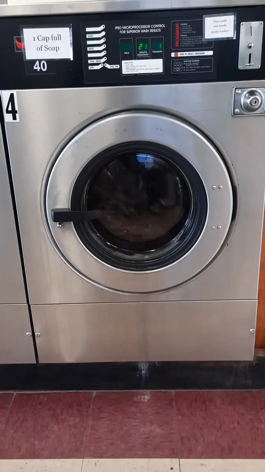 Kansas Square Laundry - Image 8