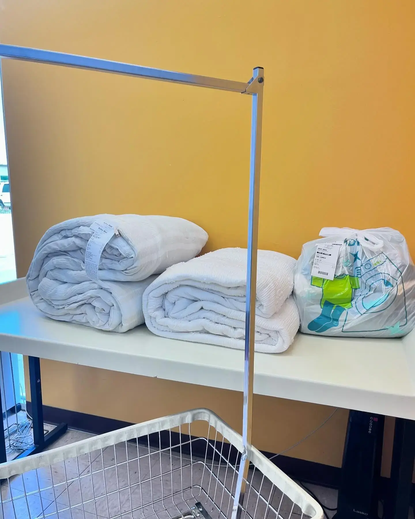 Kansas Square Laundry thumbnail 11