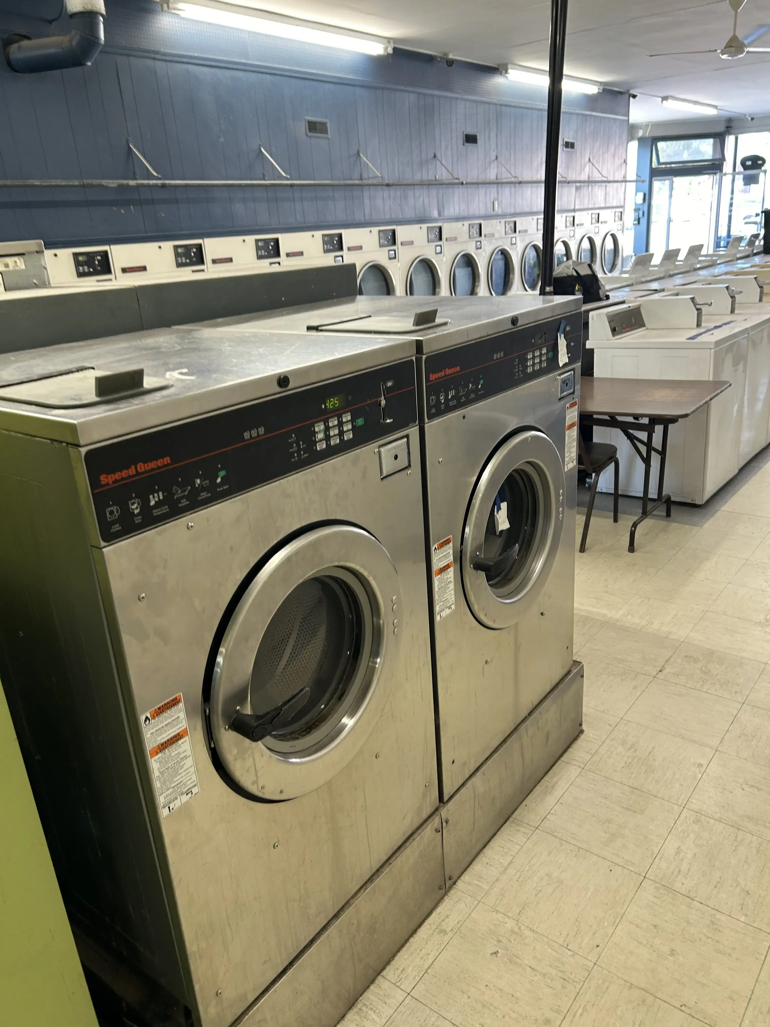 Karen's Speed Wash - Image 11