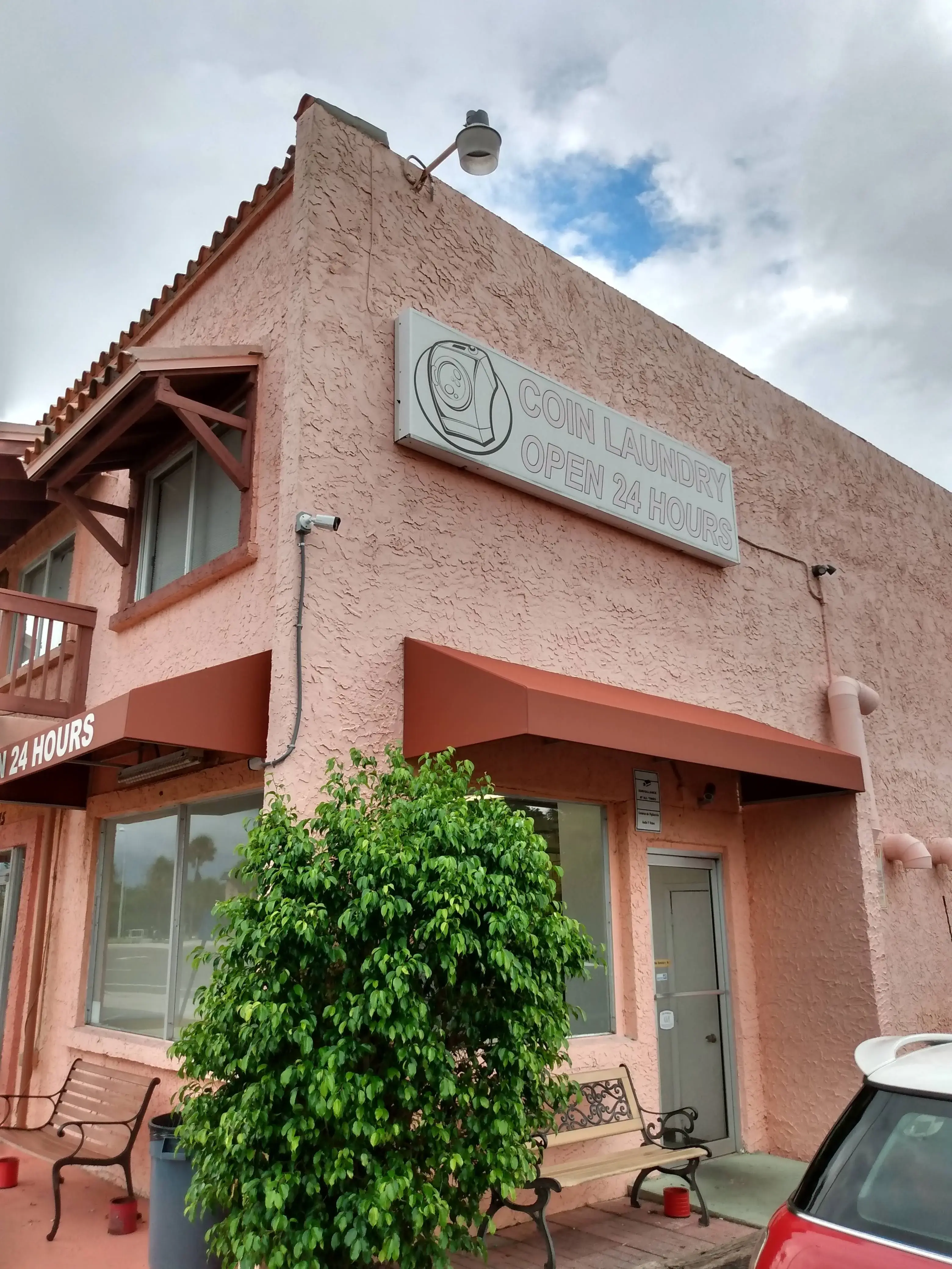 Kathy's Coin Laundry - Image 20