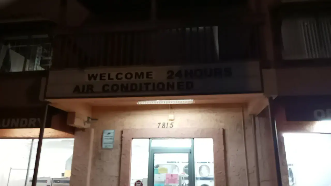 Kathy's Coin Laundry thumbnail 13